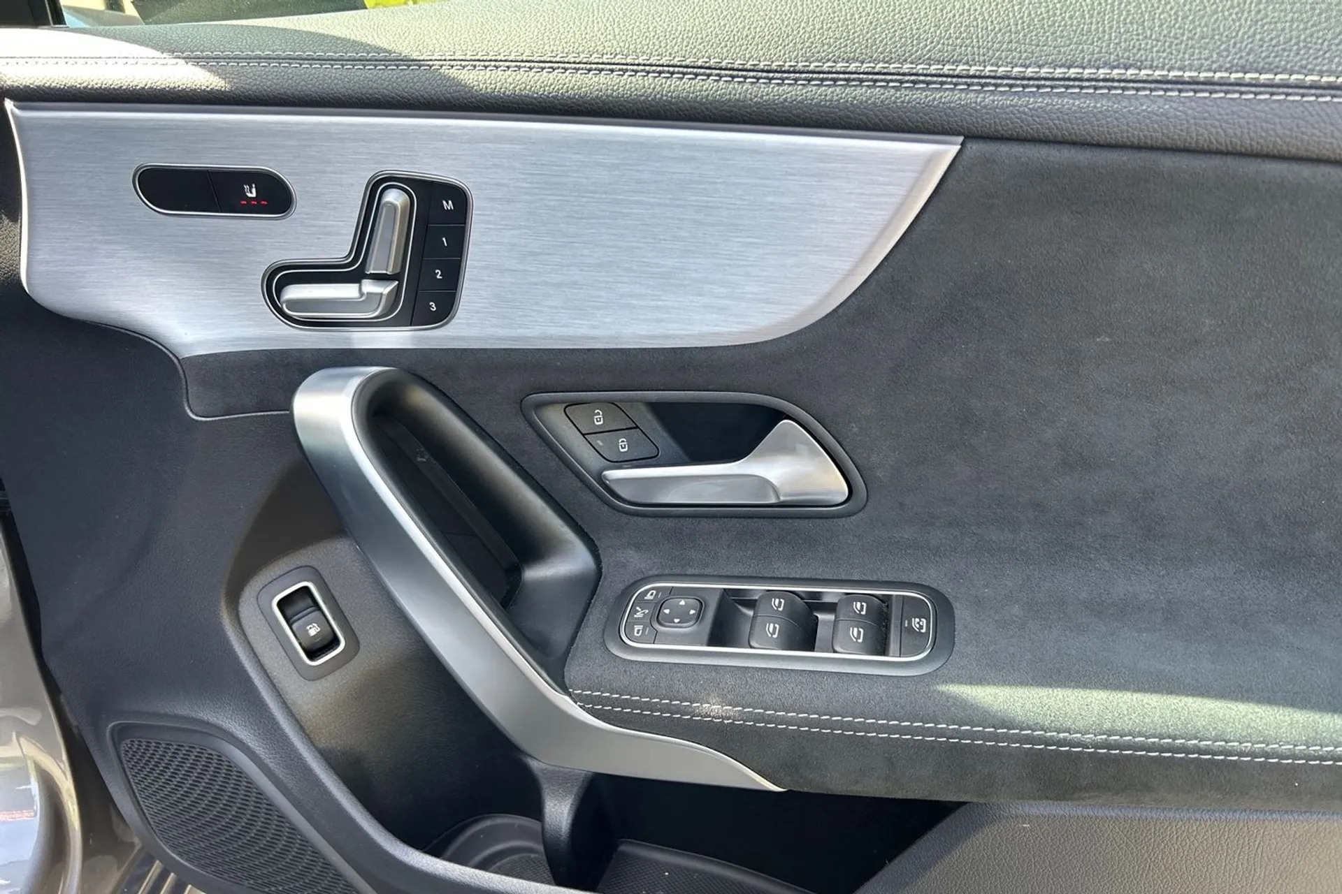 MERCEDES-BENZ A CLASS thumbnail image number 45