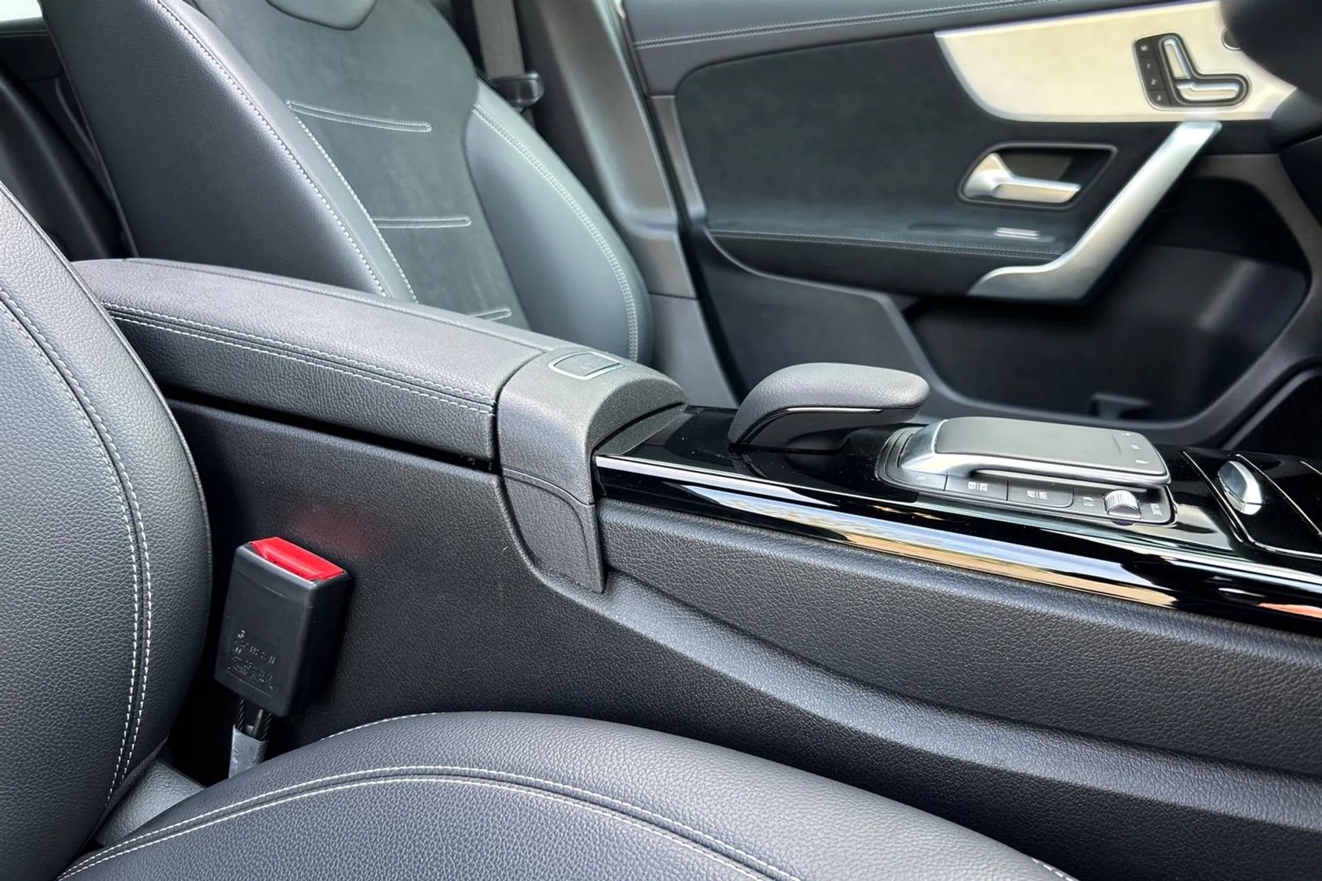 MERCEDES-BENZ A CLASS thumbnail image number 46