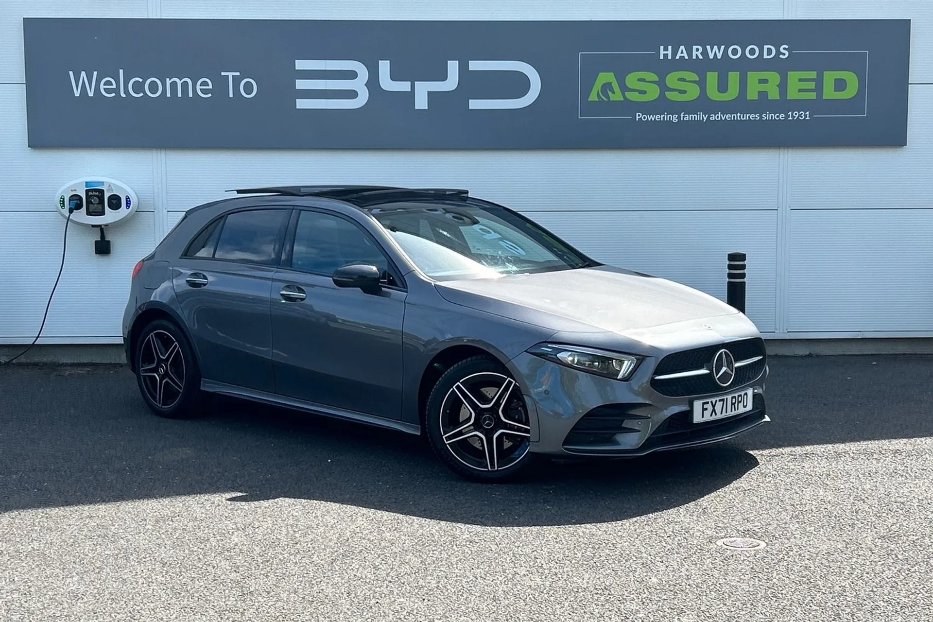 MERCEDES-BENZ A CLASS focused image
