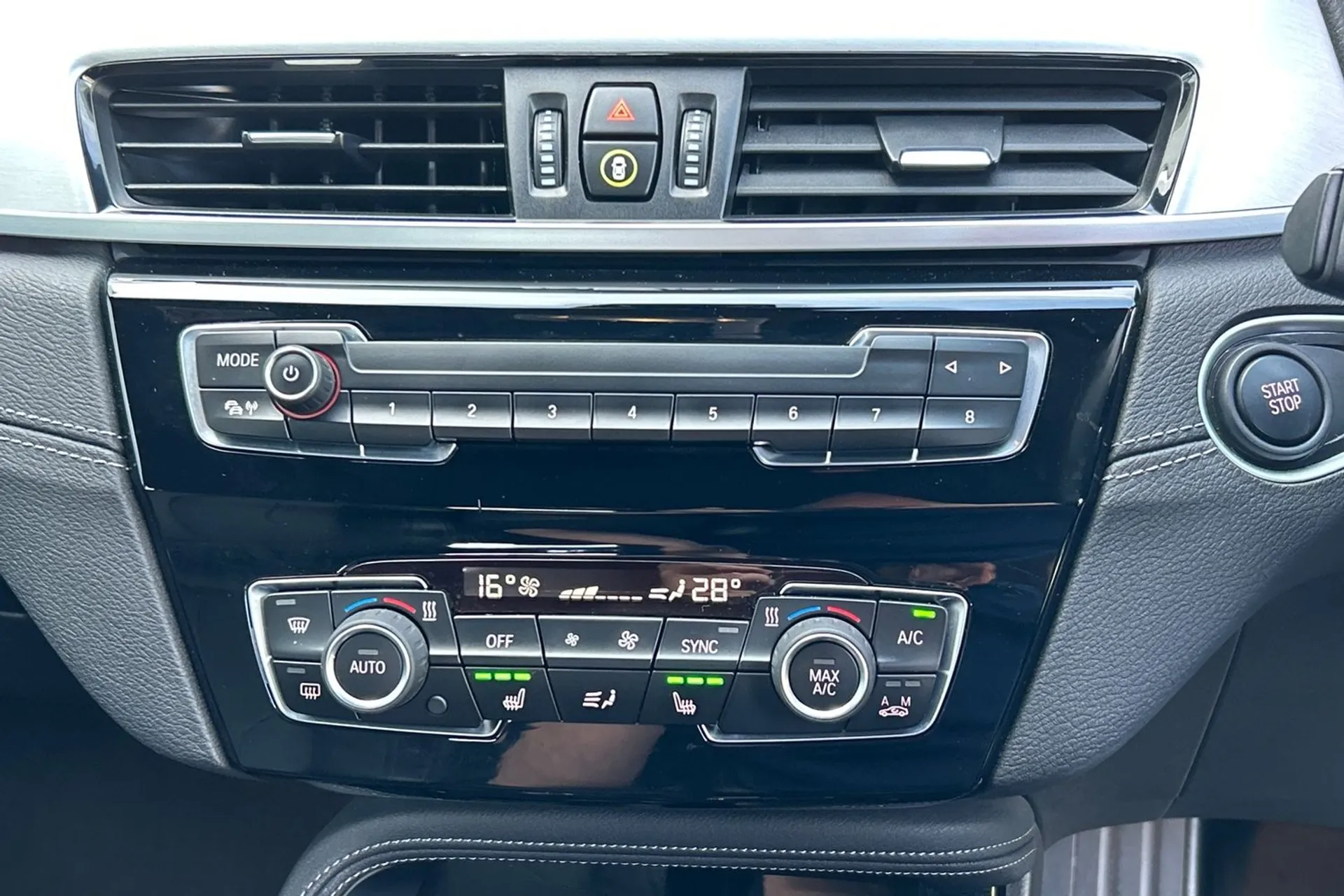 BMW X1 thumbnail image number 44