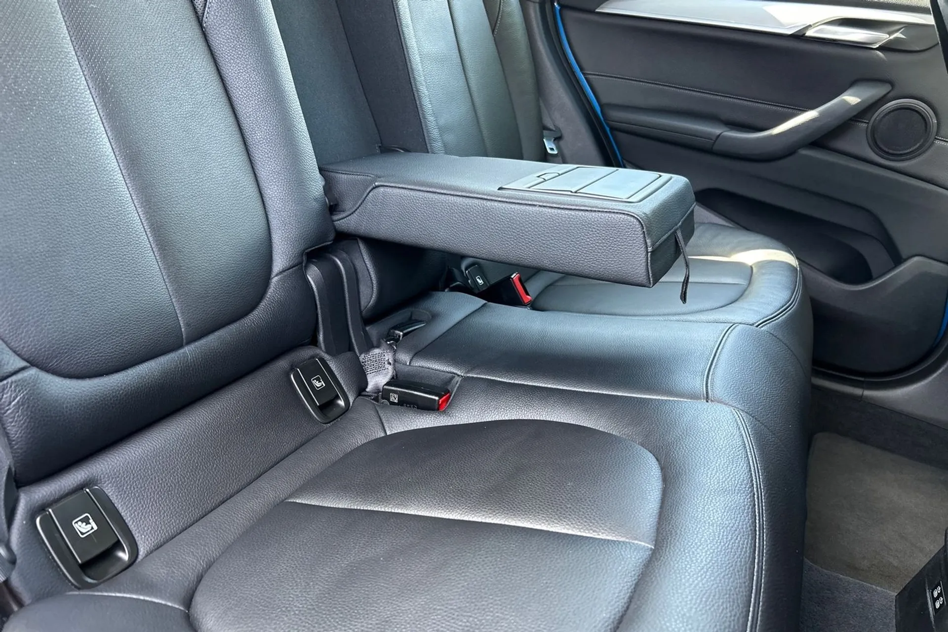 BMW X1 thumbnail image number 25