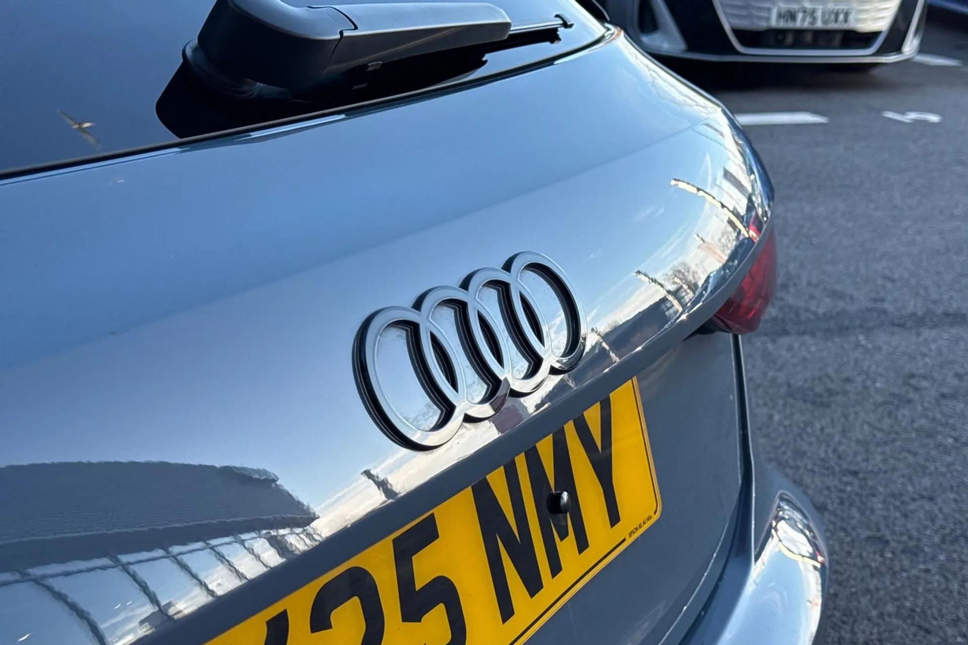 Audi RS3 thumbnail image number 35