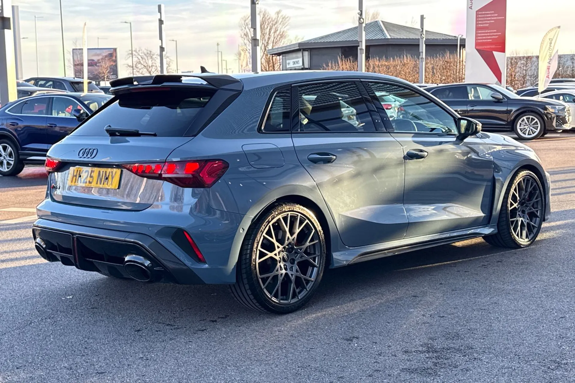 Audi RS3 thumbnail image number 13