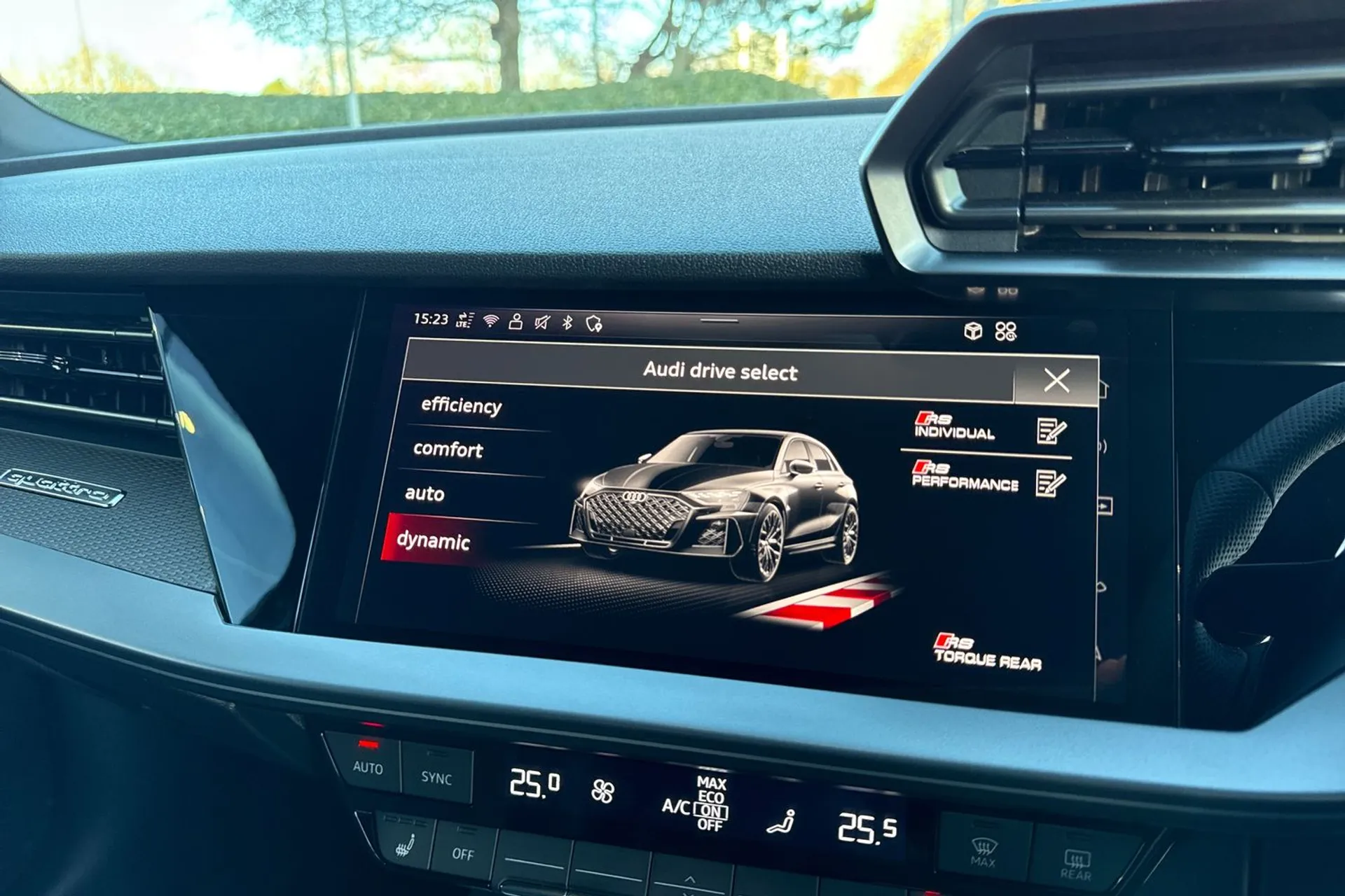 Audi RS3 thumbnail image number 24