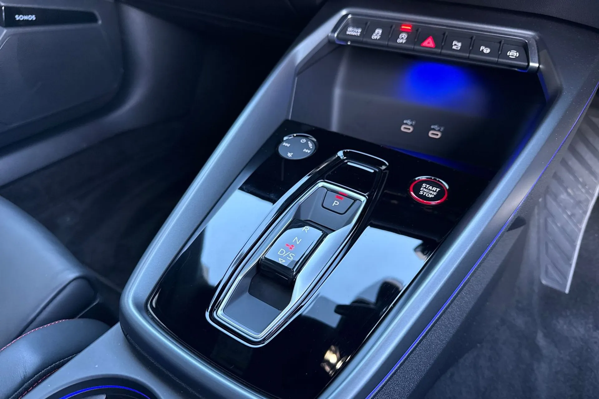 Audi RS3 thumbnail image number 12