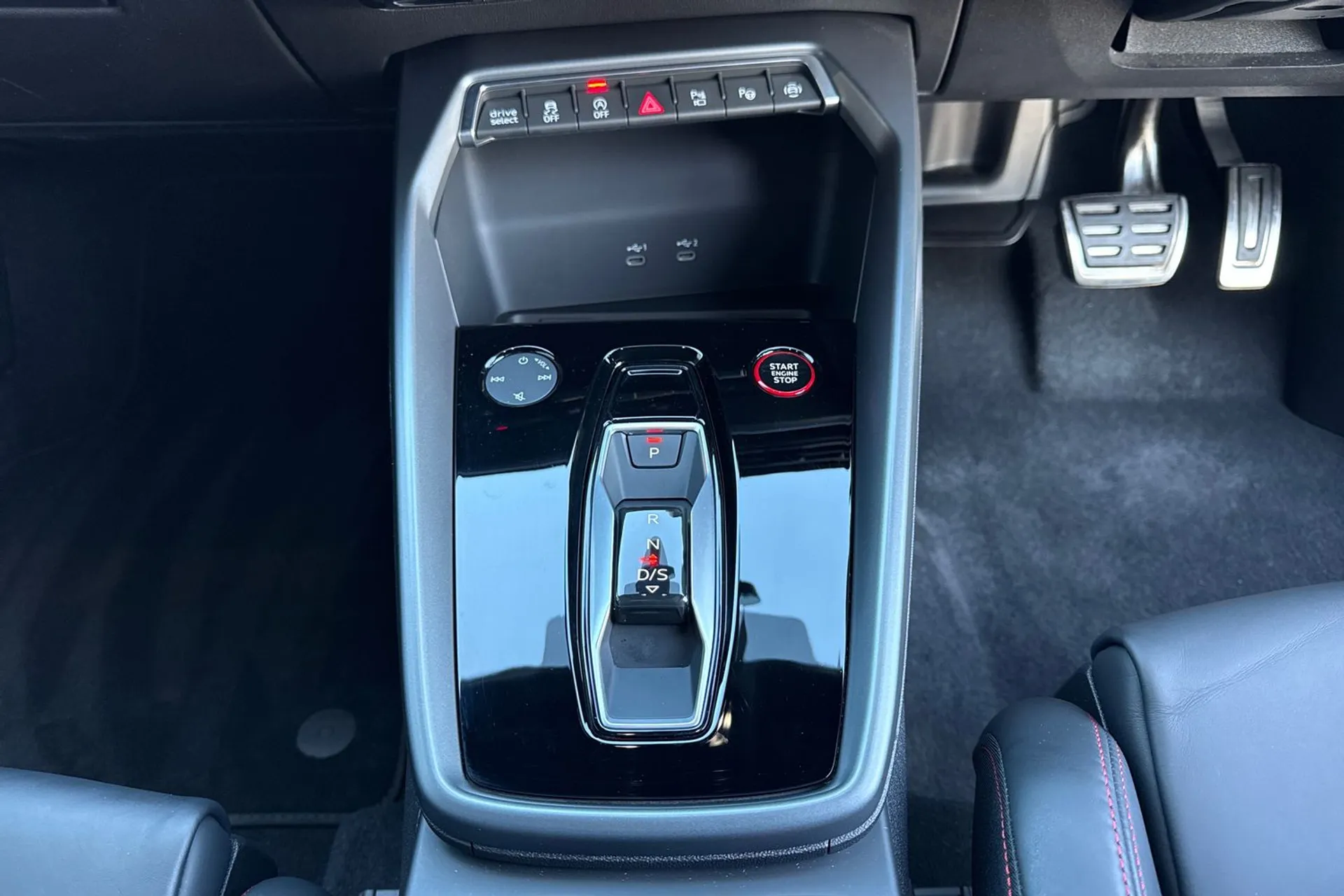 Audi RS3 thumbnail image number 57