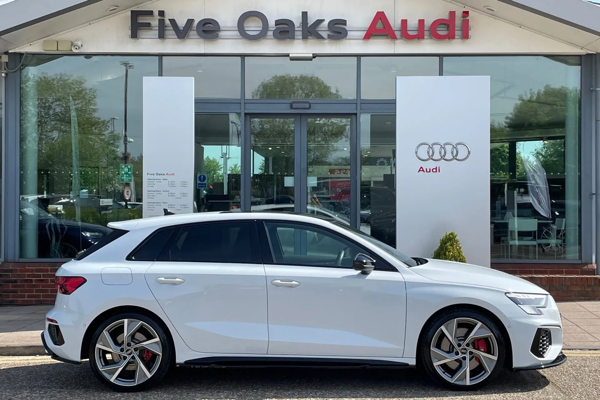 Audi A3 thumbnail image number 2