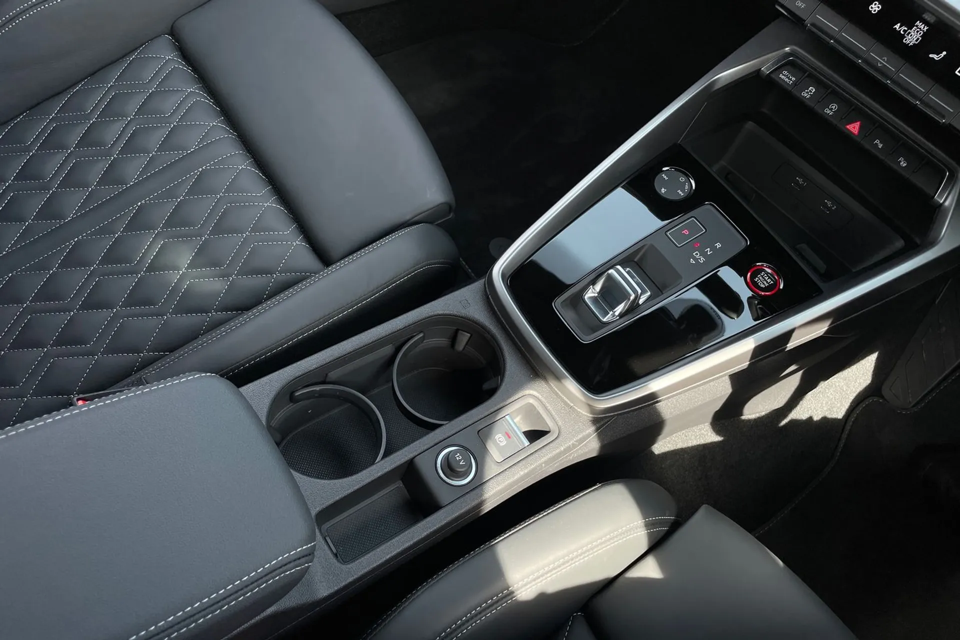 Audi A3 thumbnail image number 36