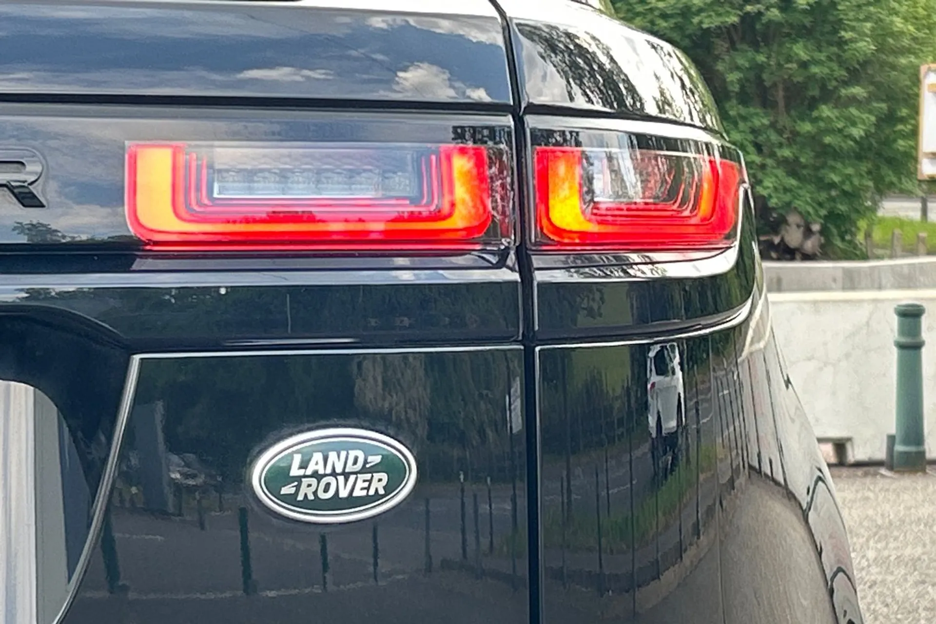 LAND ROVER RANGE ROVER VELAR thumbnail image number 44