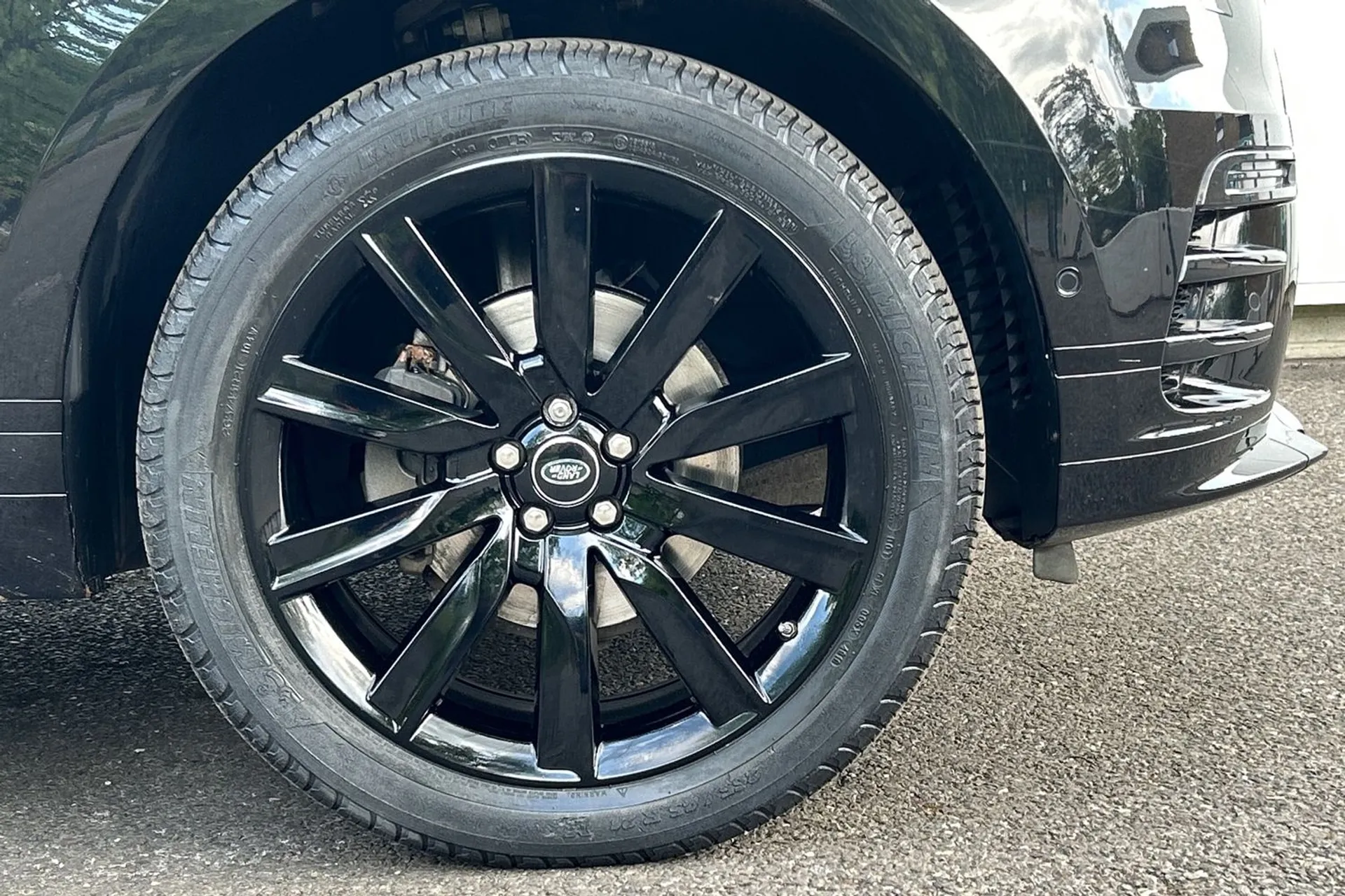 LAND ROVER RANGE ROVER VELAR thumbnail image number 23