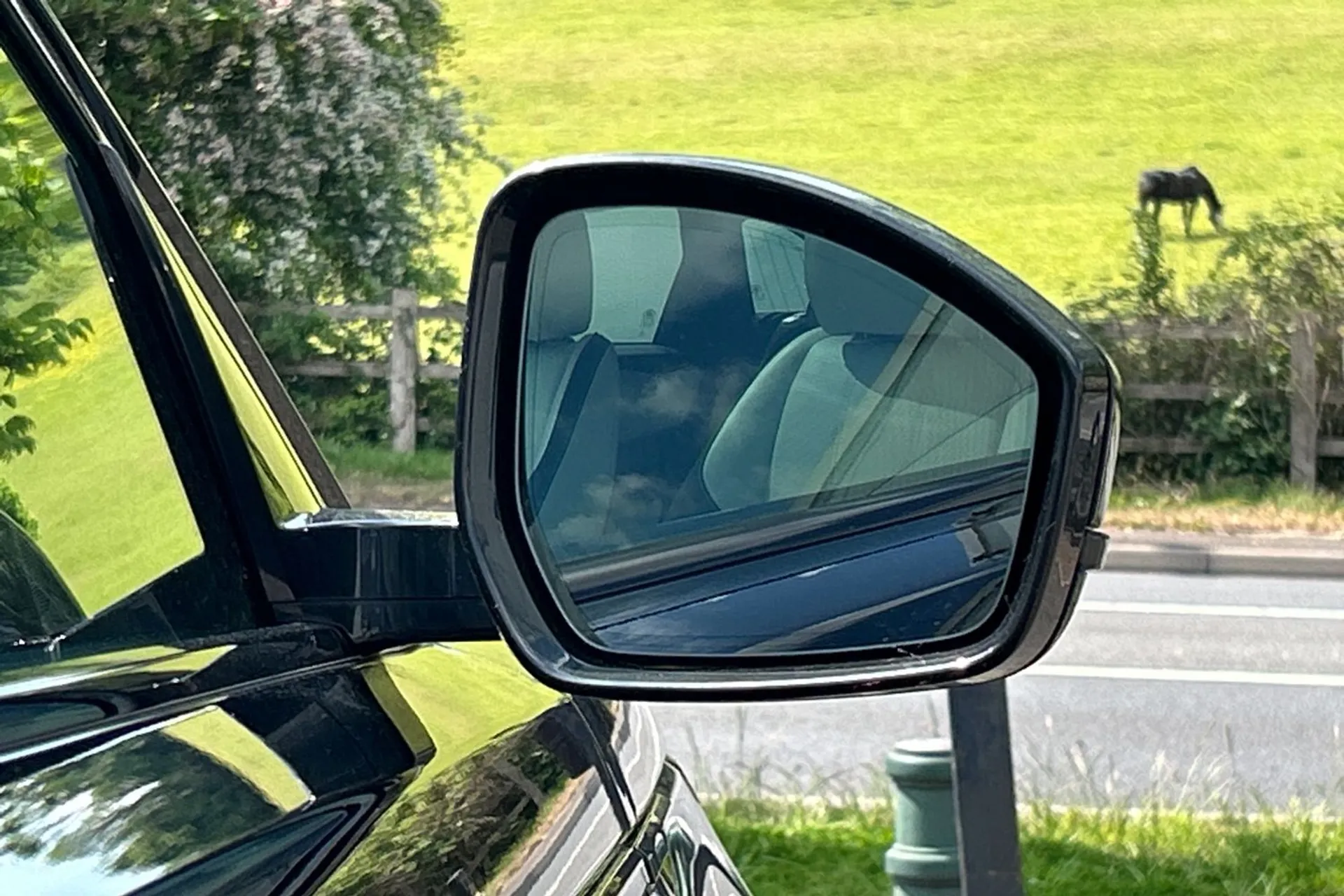 LAND ROVER RANGE ROVER VELAR thumbnail image number 55