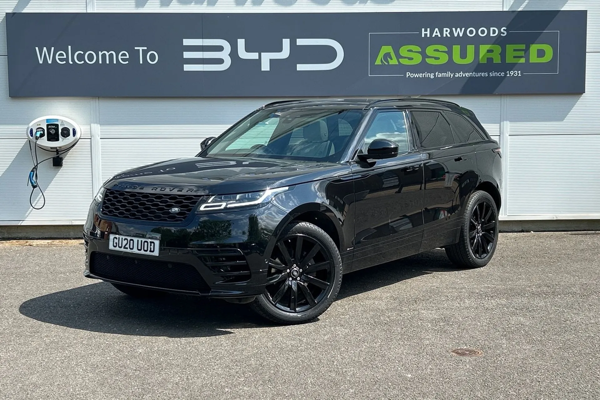 LAND ROVER RANGE ROVER VELAR thumbnail image number 16