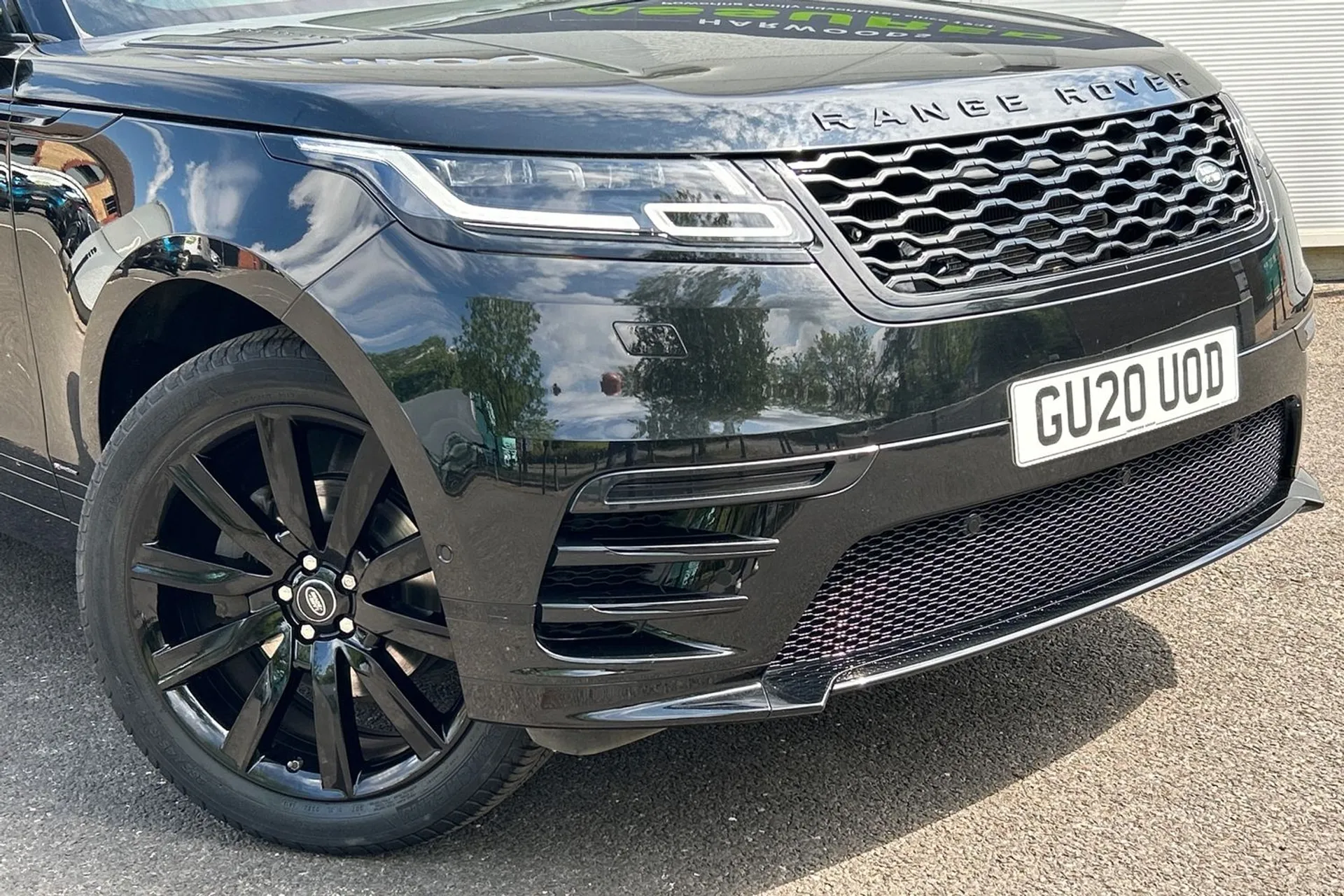 LAND ROVER RANGE ROVER VELAR thumbnail image number 22