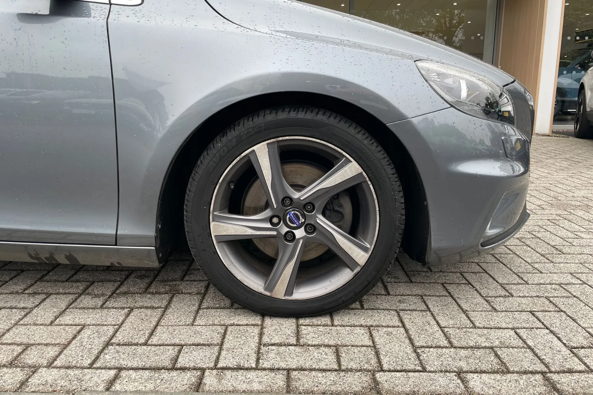 Volvo V40 thumbnail image number 13