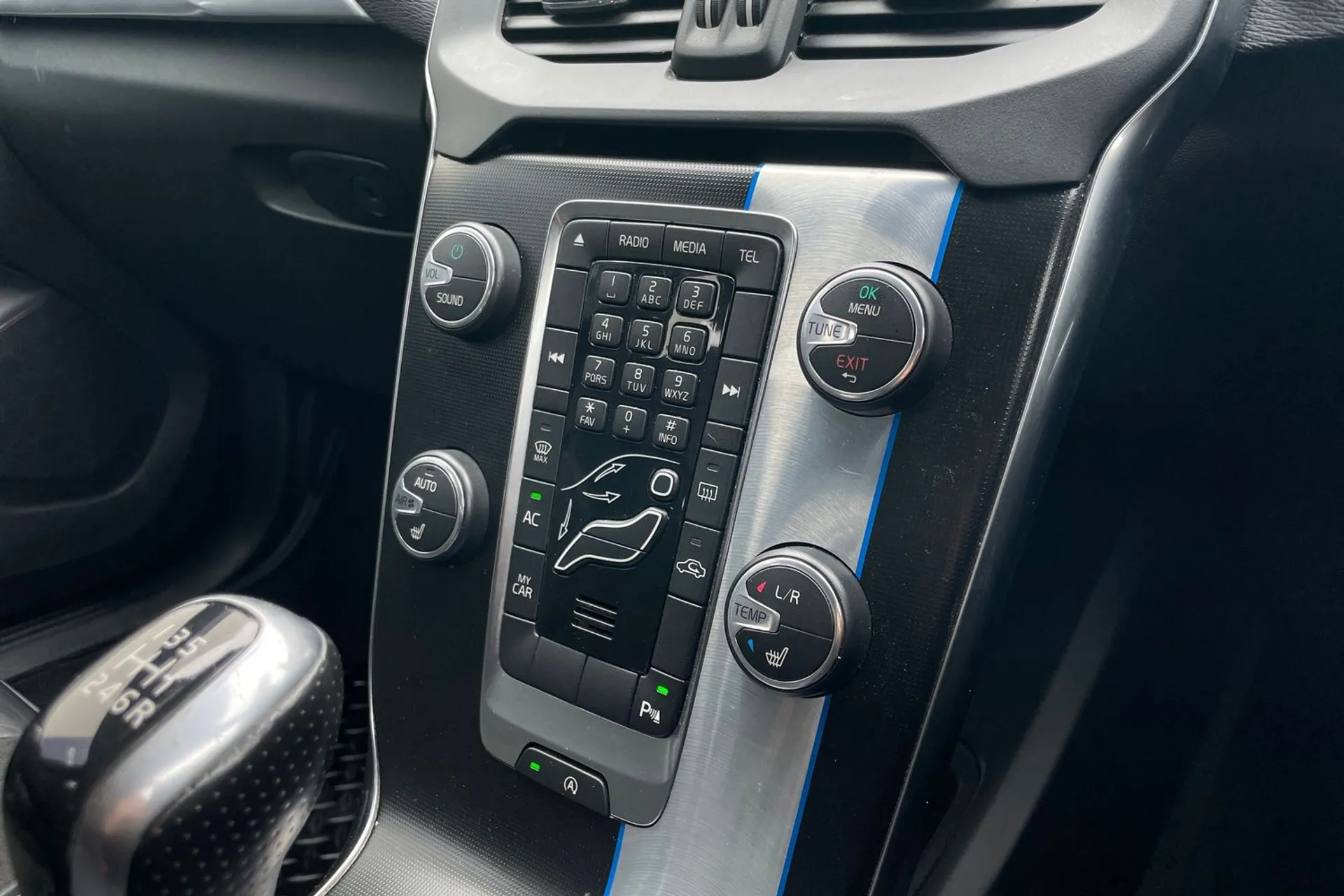 Volvo V40 thumbnail image number 39