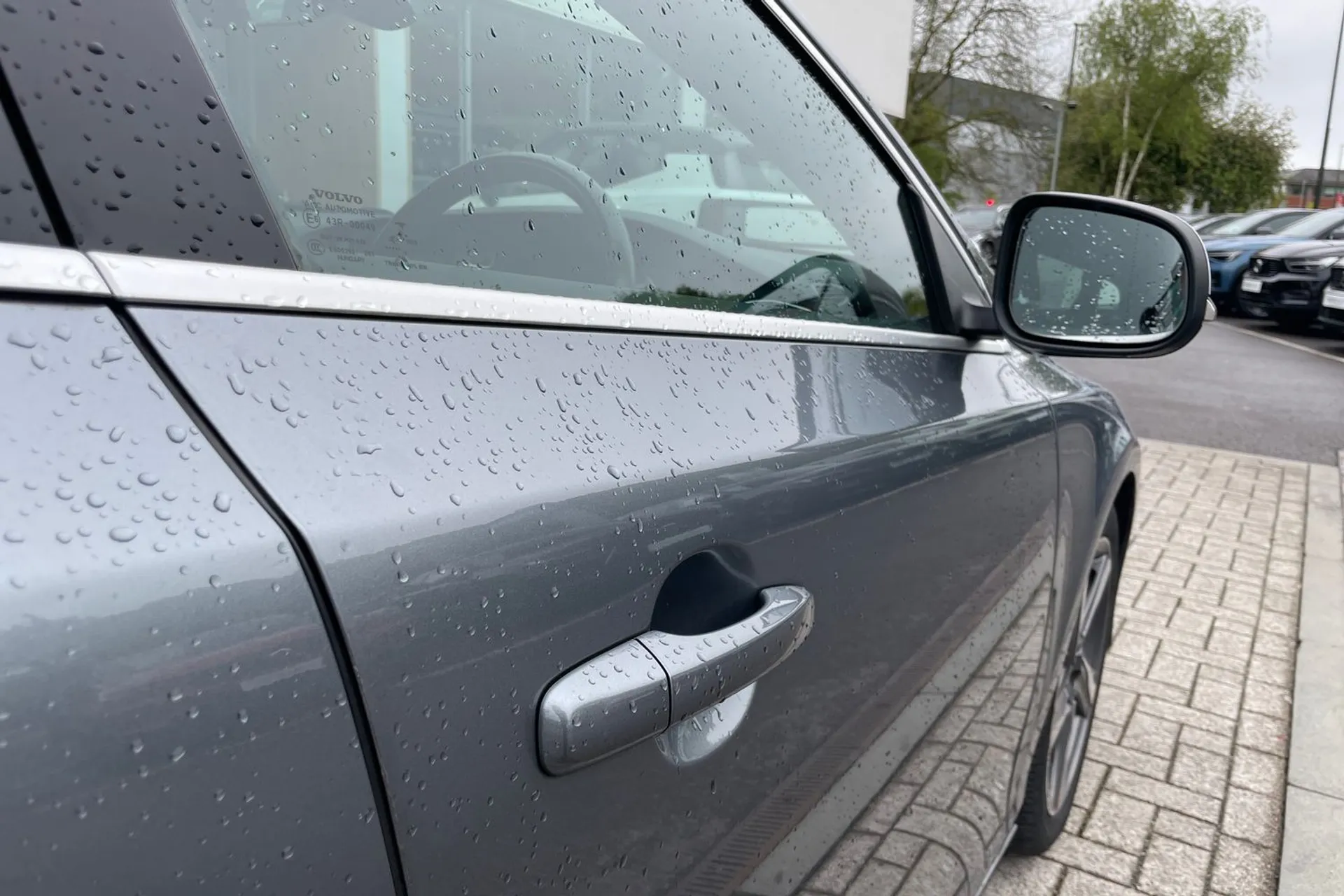 Volvo V40 thumbnail image number 16