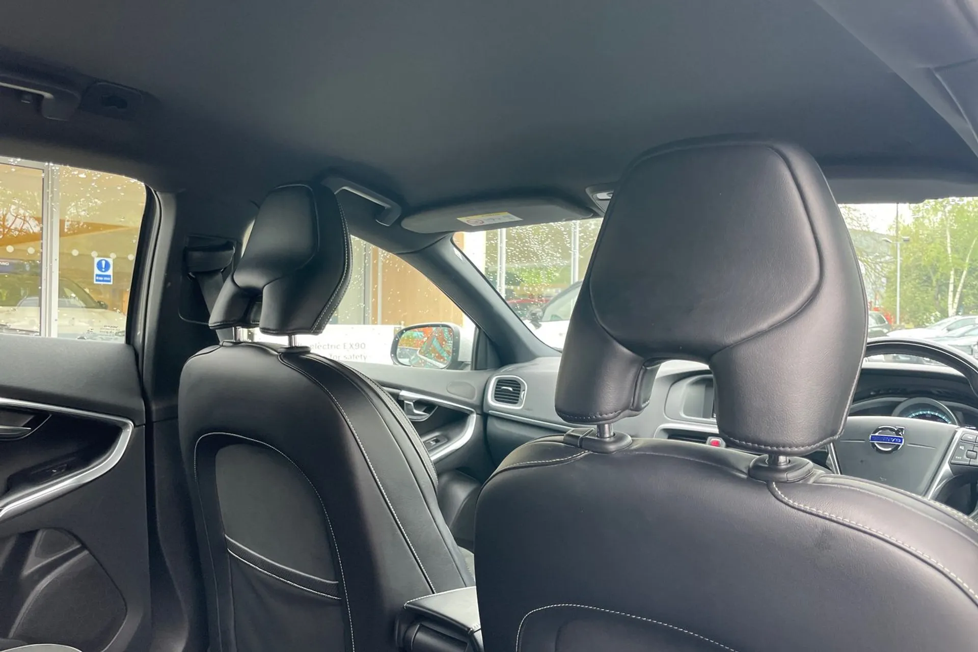 Volvo V40 thumbnail image number 23