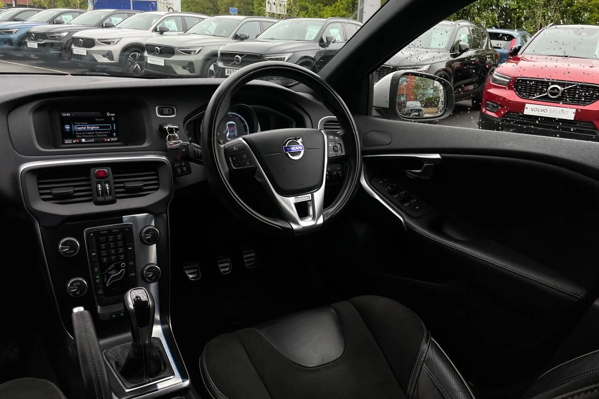 Volvo V40 thumbnail image number 32