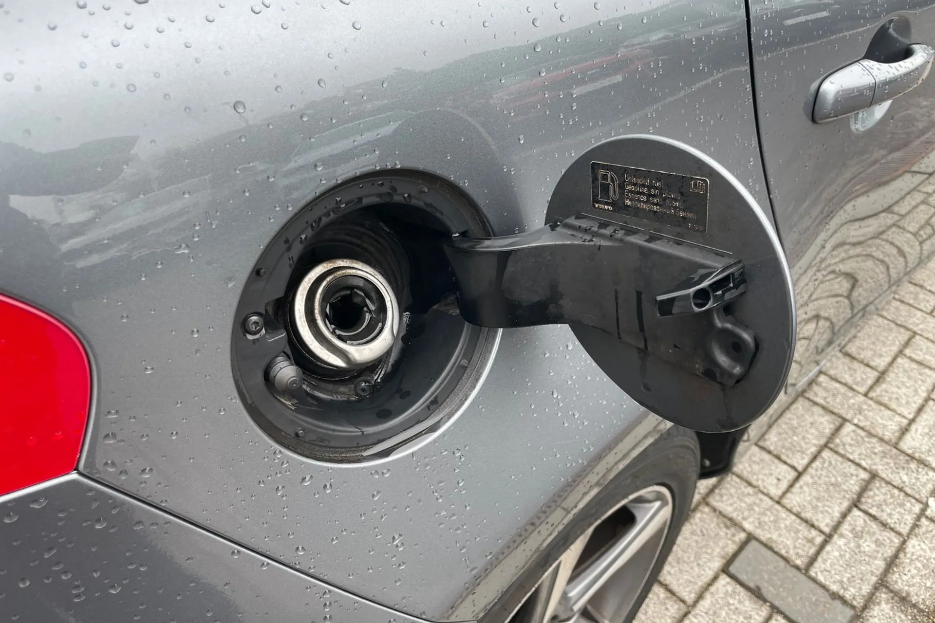 Volvo V40 thumbnail image number 18