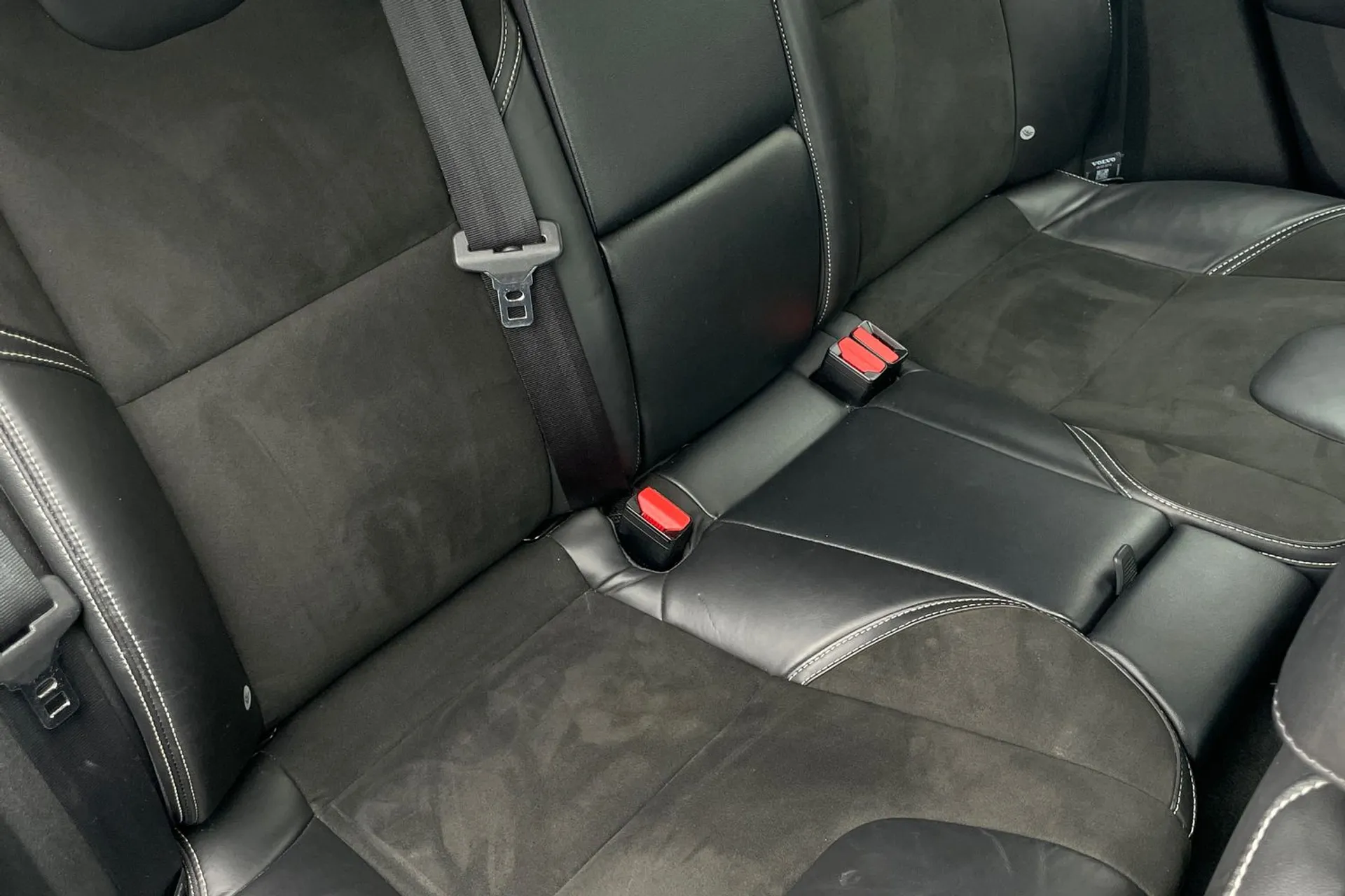 Volvo V40 thumbnail image number 24