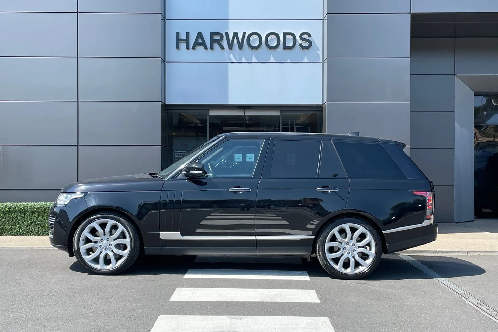 LAND ROVER RANGE ROVER thumbnail image number 10