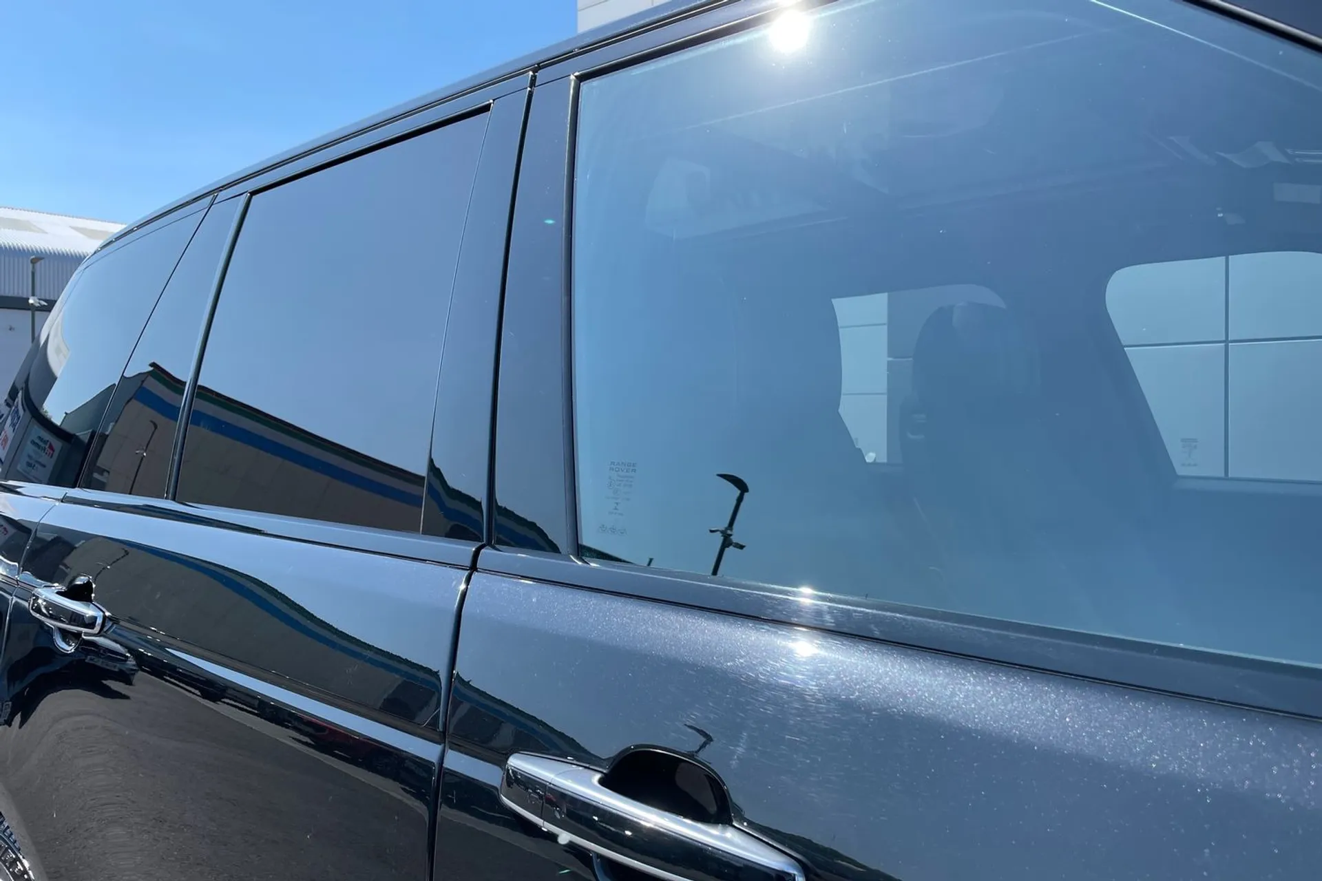 LAND ROVER RANGE ROVER thumbnail image number 24