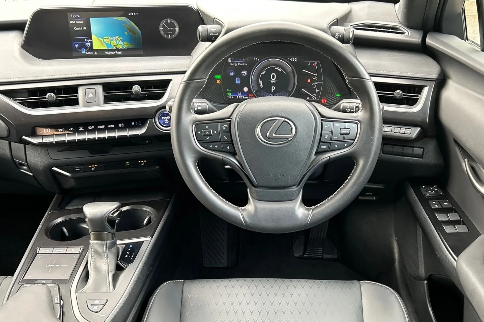 LEXUS UX thumbnail image number 41