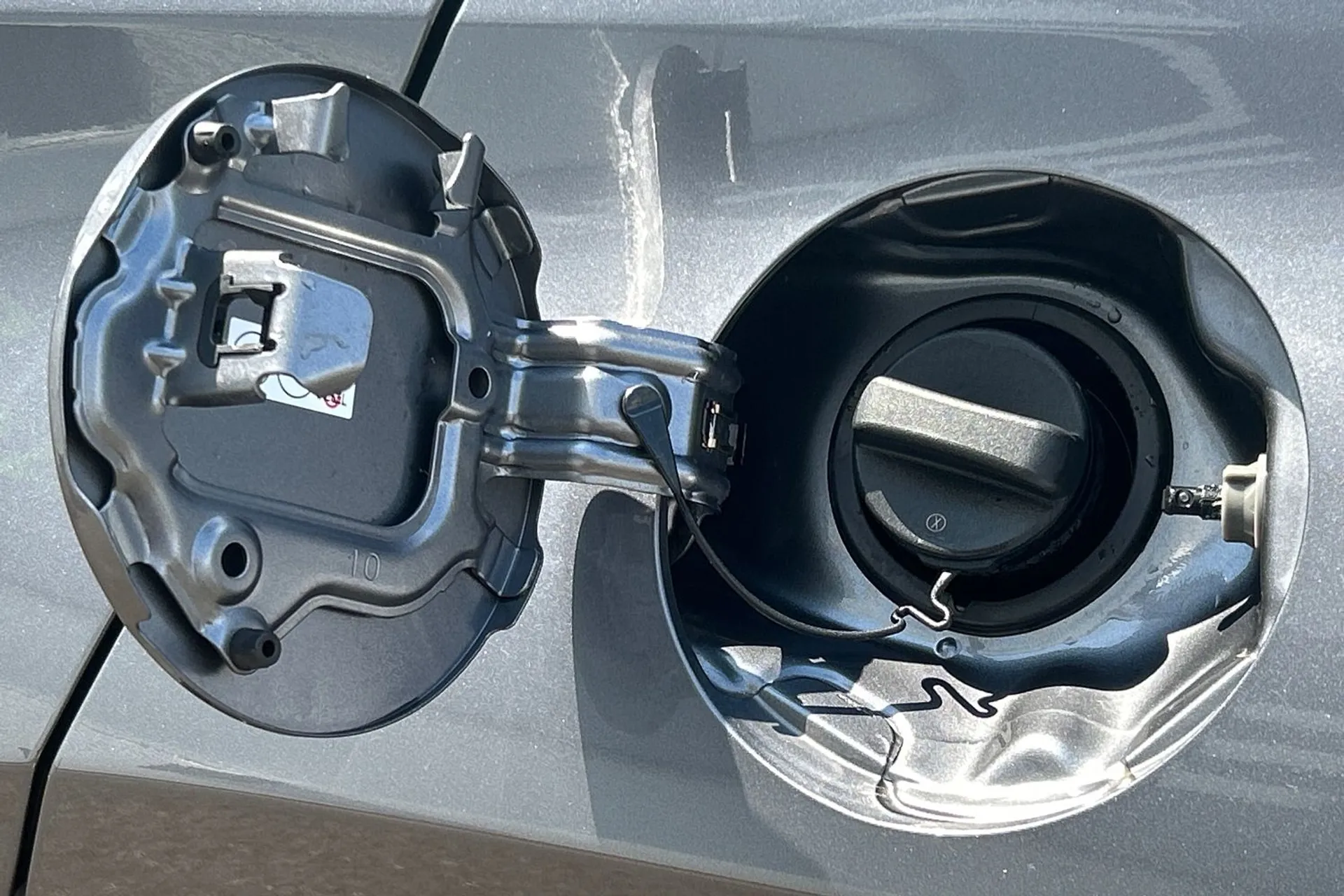 LEXUS UX thumbnail image number 54