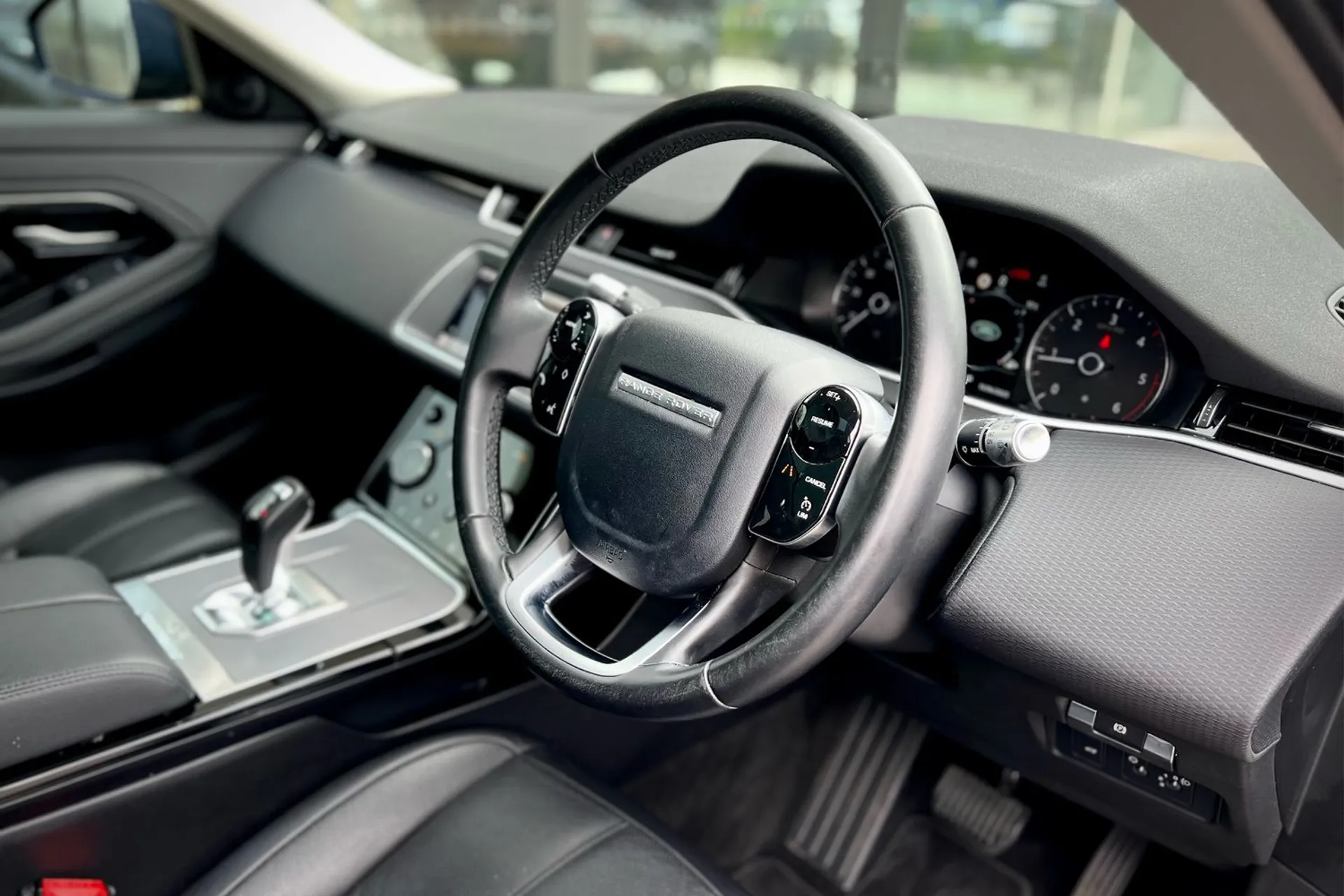 LAND ROVER RANGE ROVER EVOQUE thumbnail image number 45