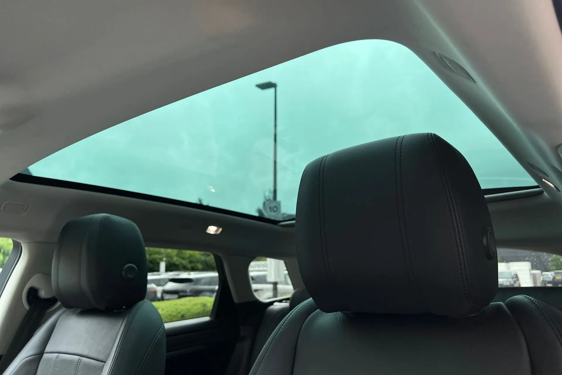 LAND ROVER RANGE ROVER EVOQUE thumbnail image number 6