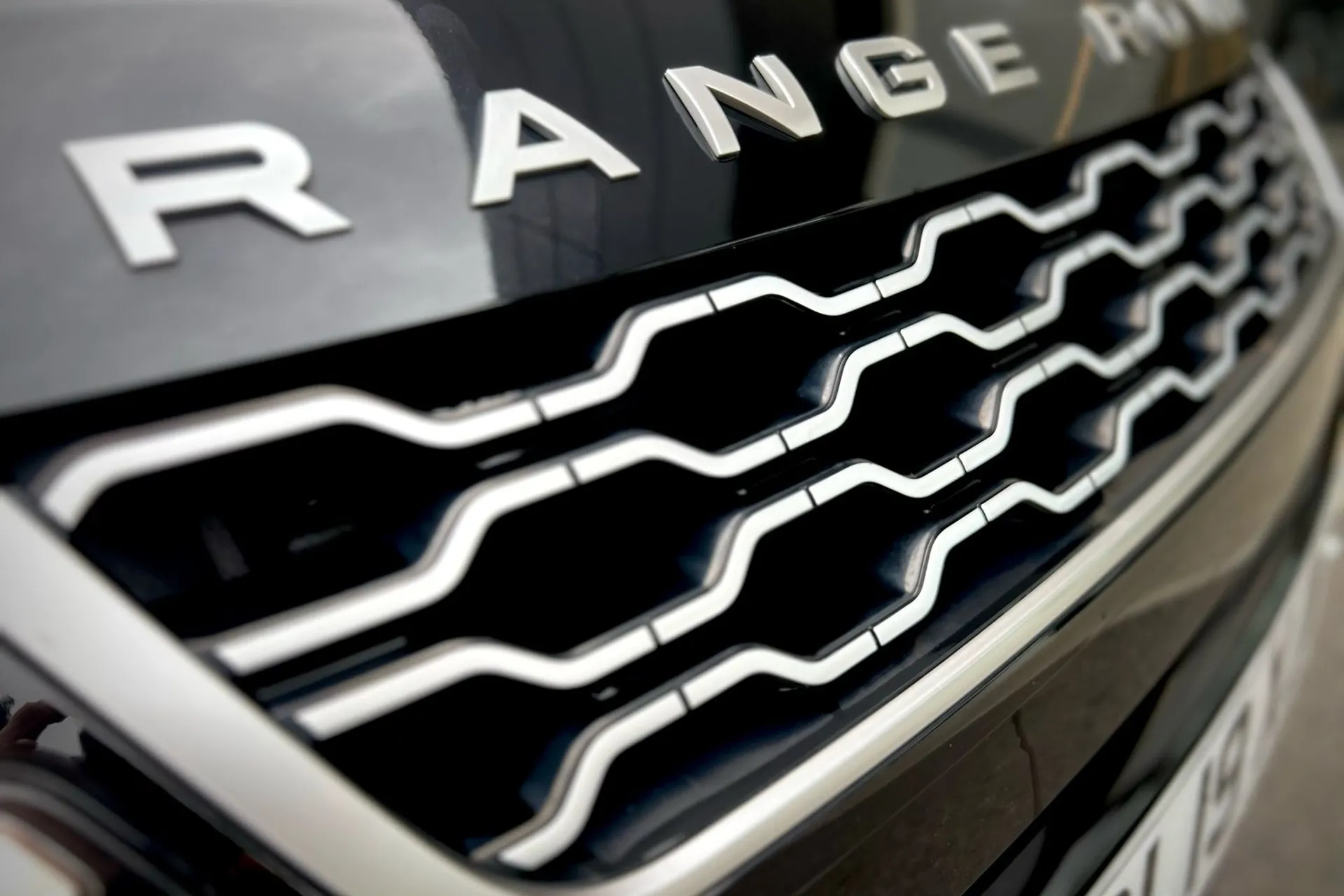 LAND ROVER RANGE ROVER EVOQUE thumbnail image number 20