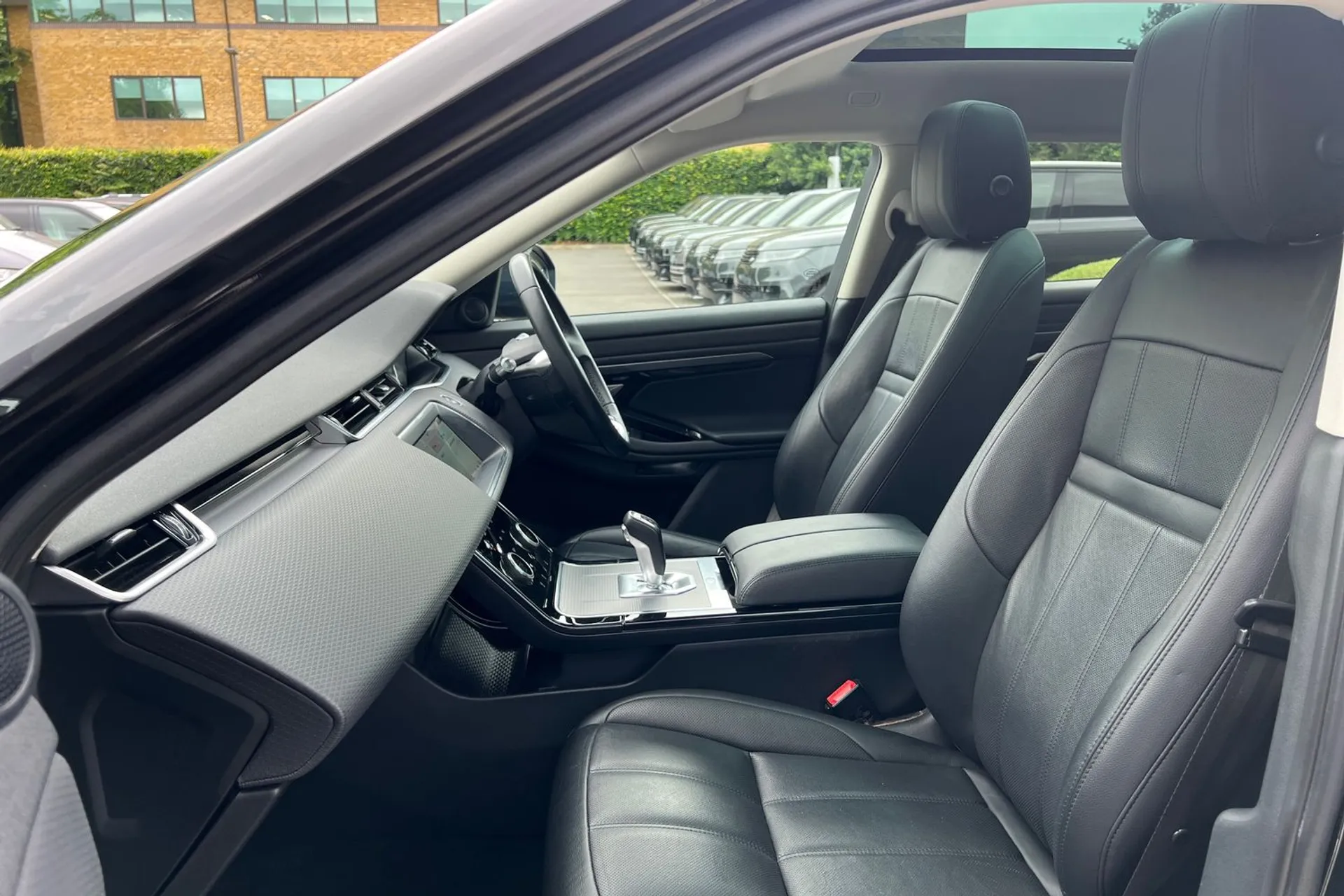 LAND ROVER RANGE ROVER EVOQUE thumbnail image number 50