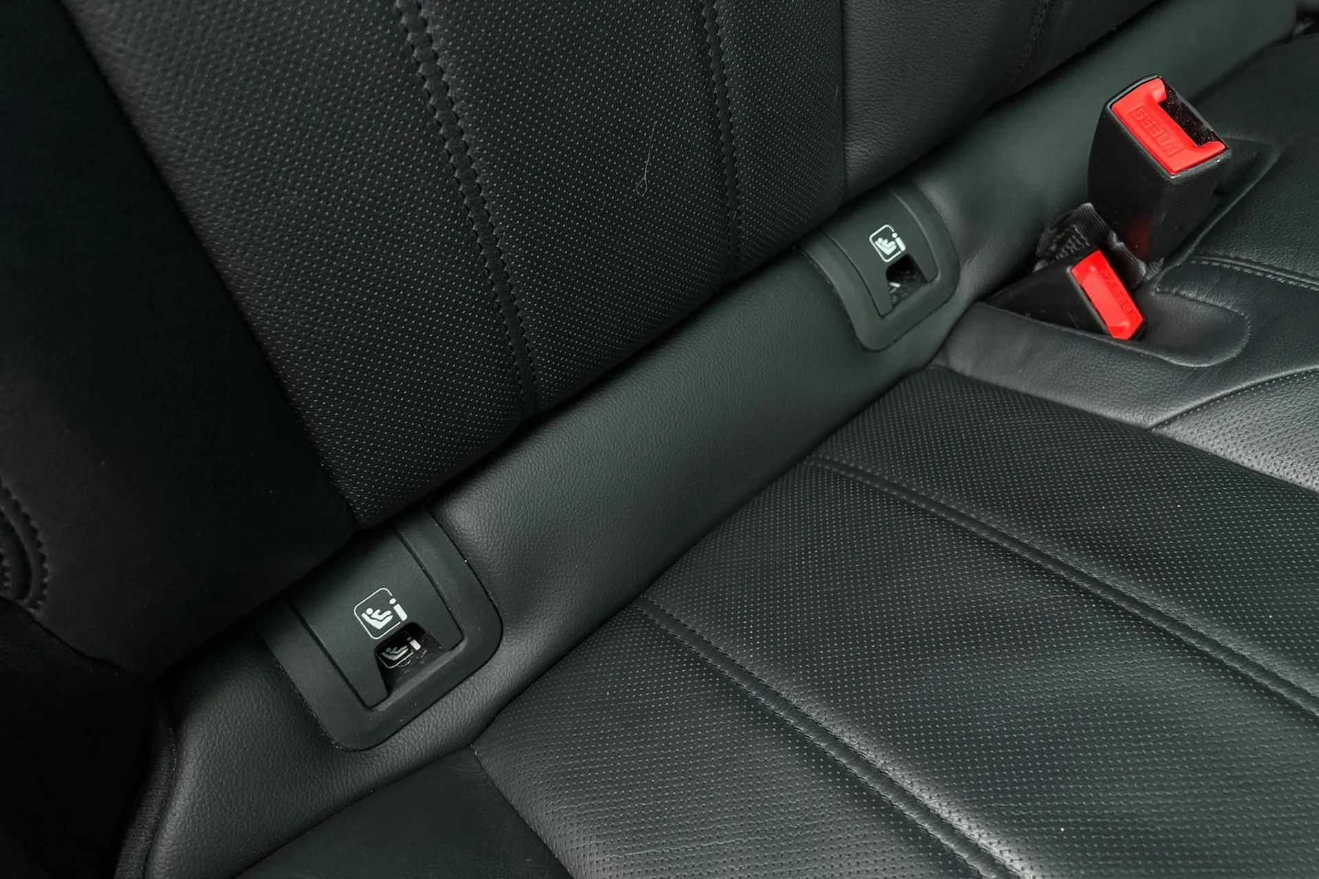 LAND ROVER RANGE ROVER EVOQUE thumbnail image number 39