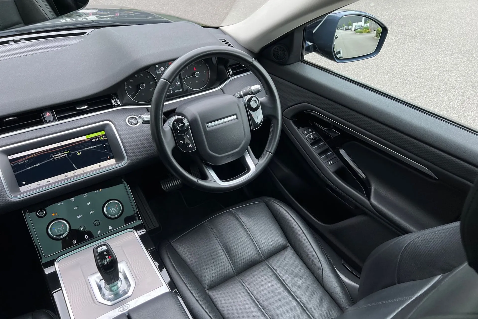LAND ROVER RANGE ROVER EVOQUE thumbnail image number 30