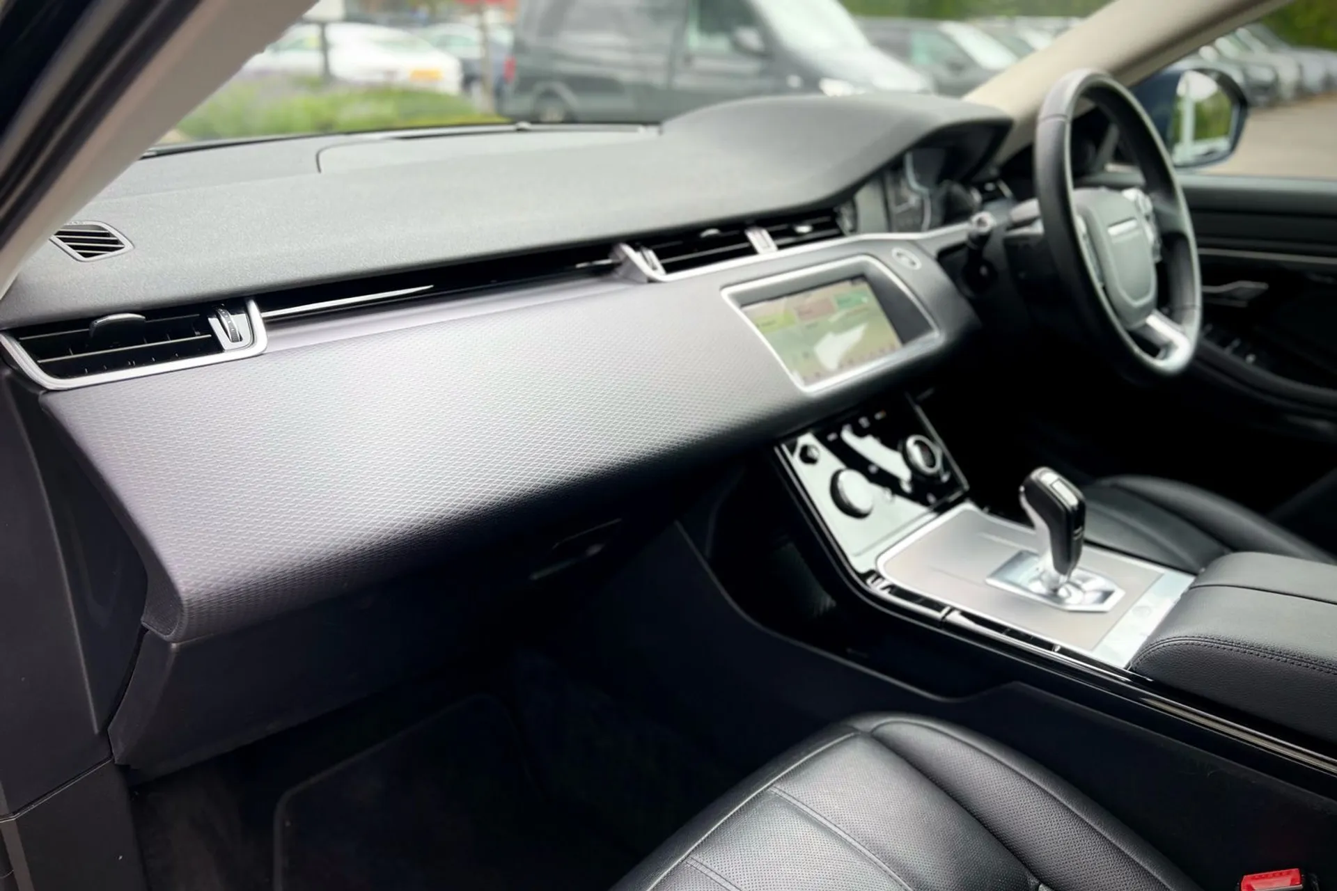 LAND ROVER RANGE ROVER EVOQUE thumbnail image number 48