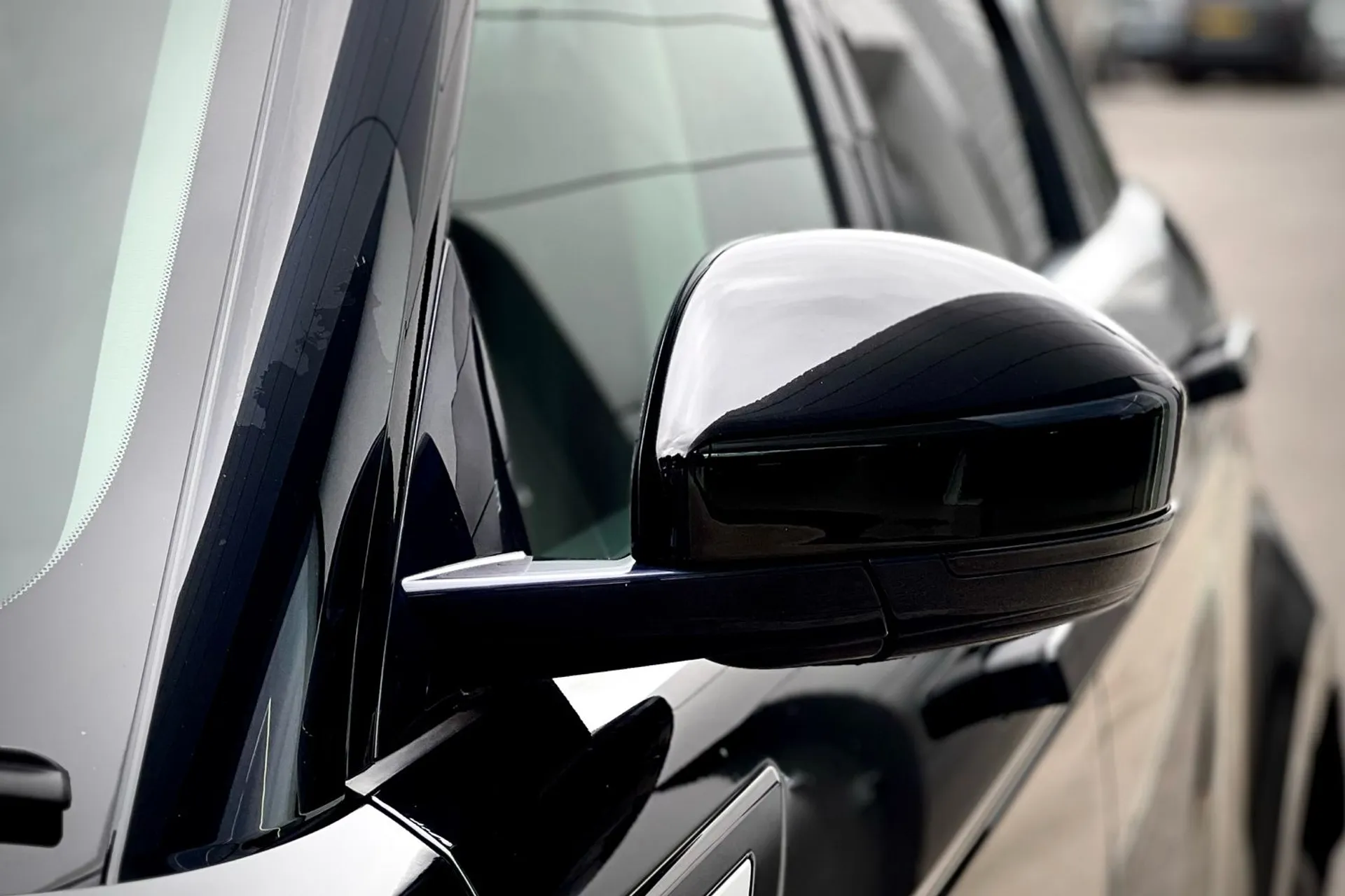 LAND ROVER RANGE ROVER EVOQUE thumbnail image number 17