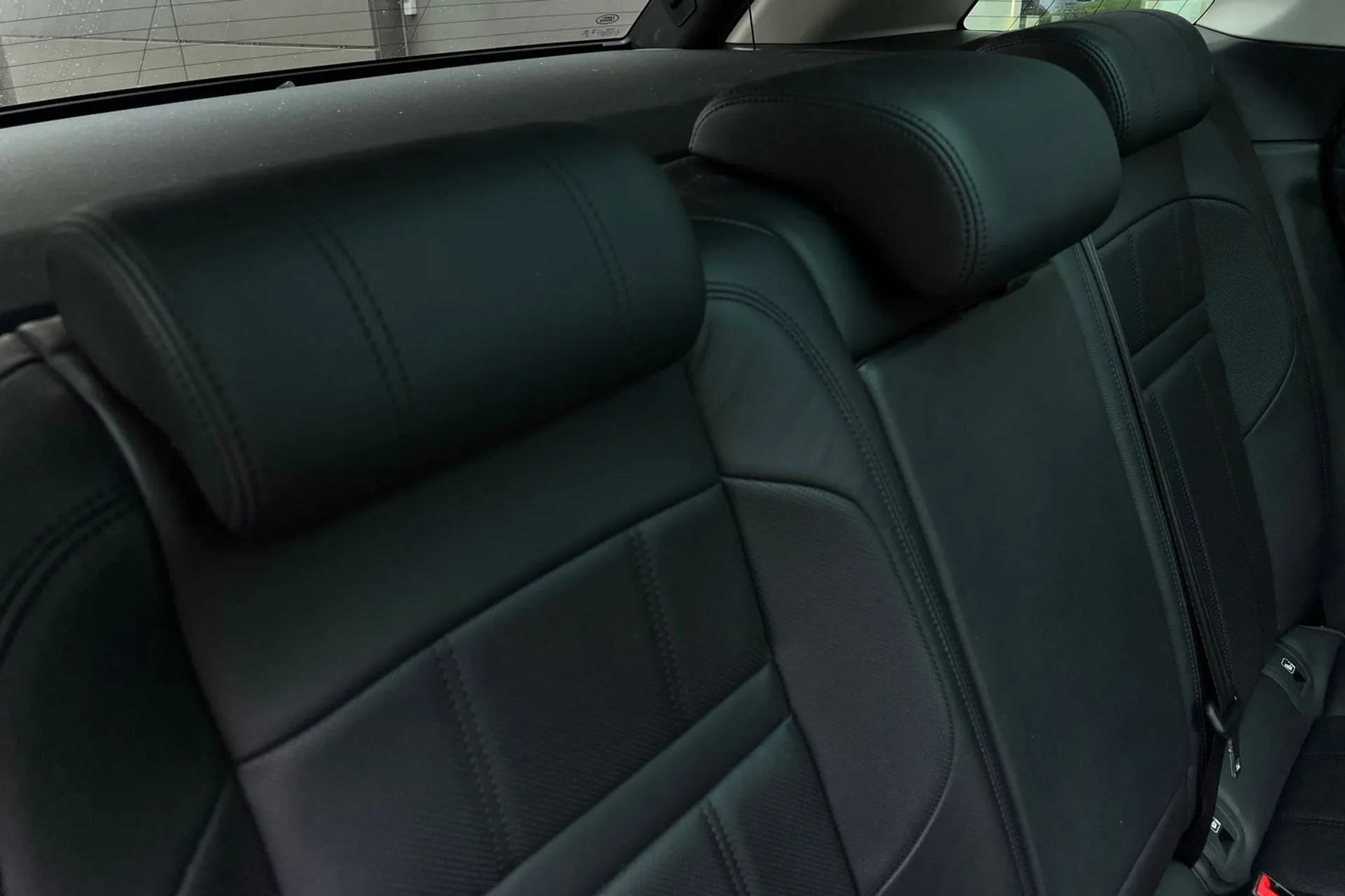 LAND ROVER RANGE ROVER EVOQUE thumbnail image number 36