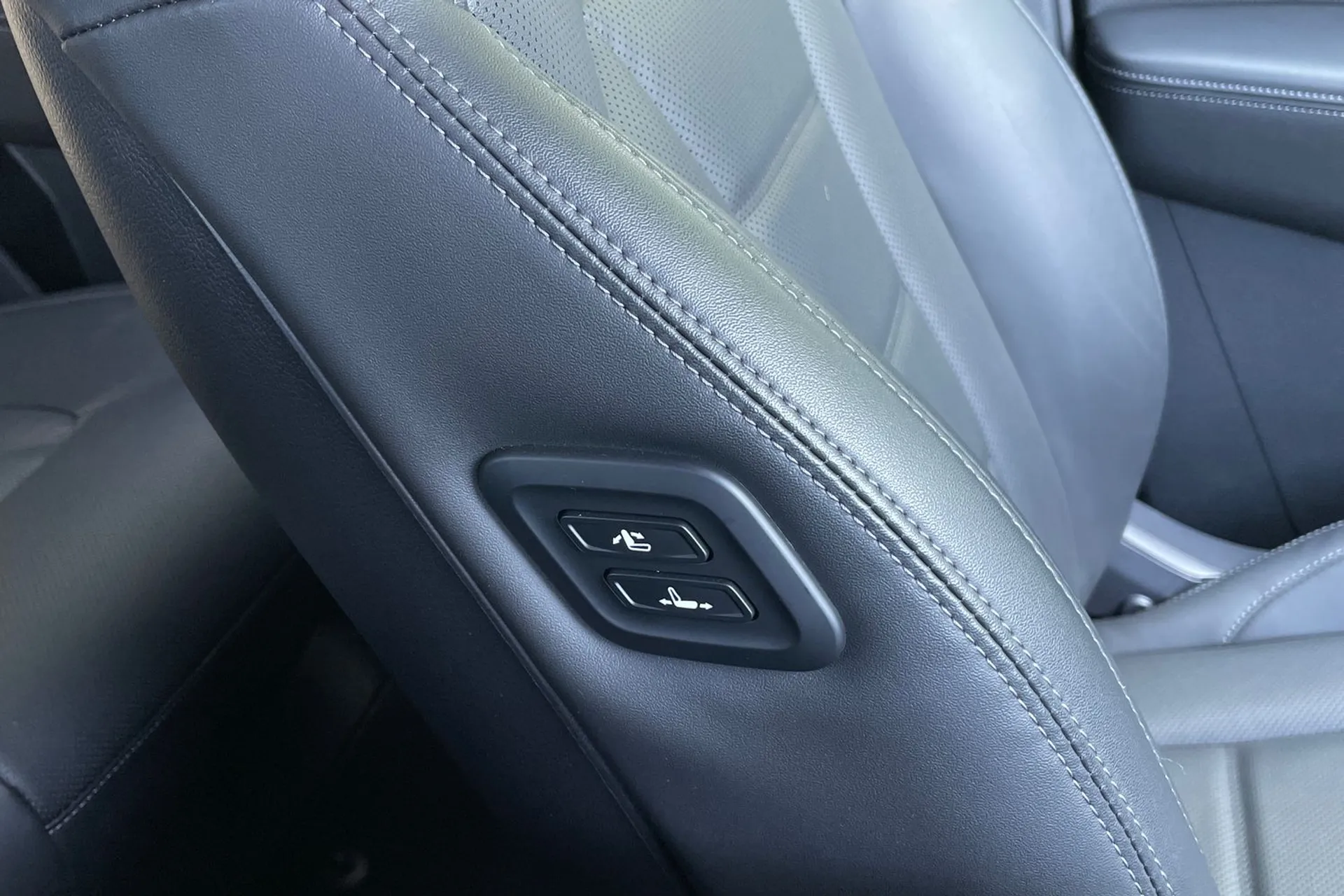 KGM REXTON thumbnail image number 45