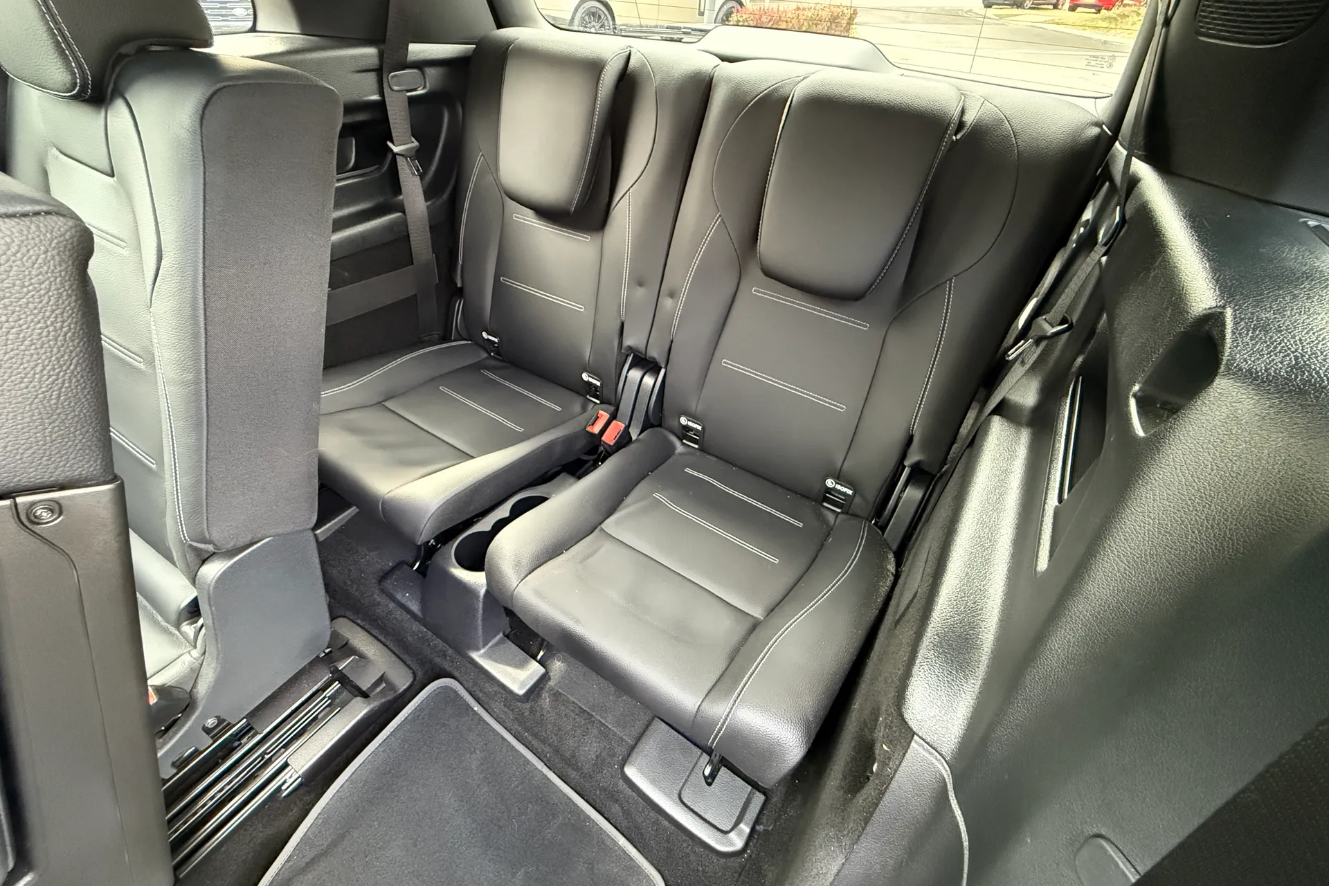 MERCEDES-BENZ GLB thumbnail image number 26