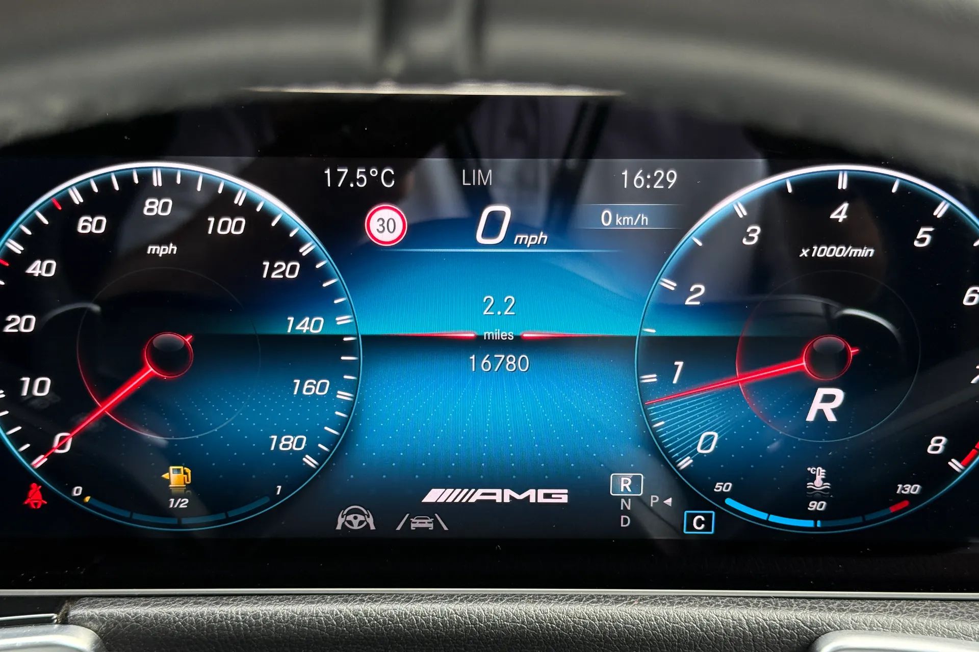 MERCEDES-BENZ GLB thumbnail image number 46