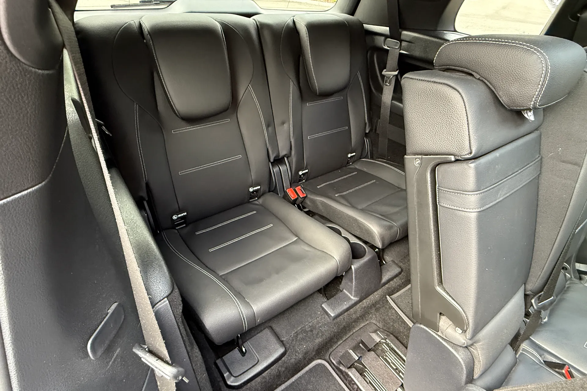 MERCEDES-BENZ GLB thumbnail image number 25