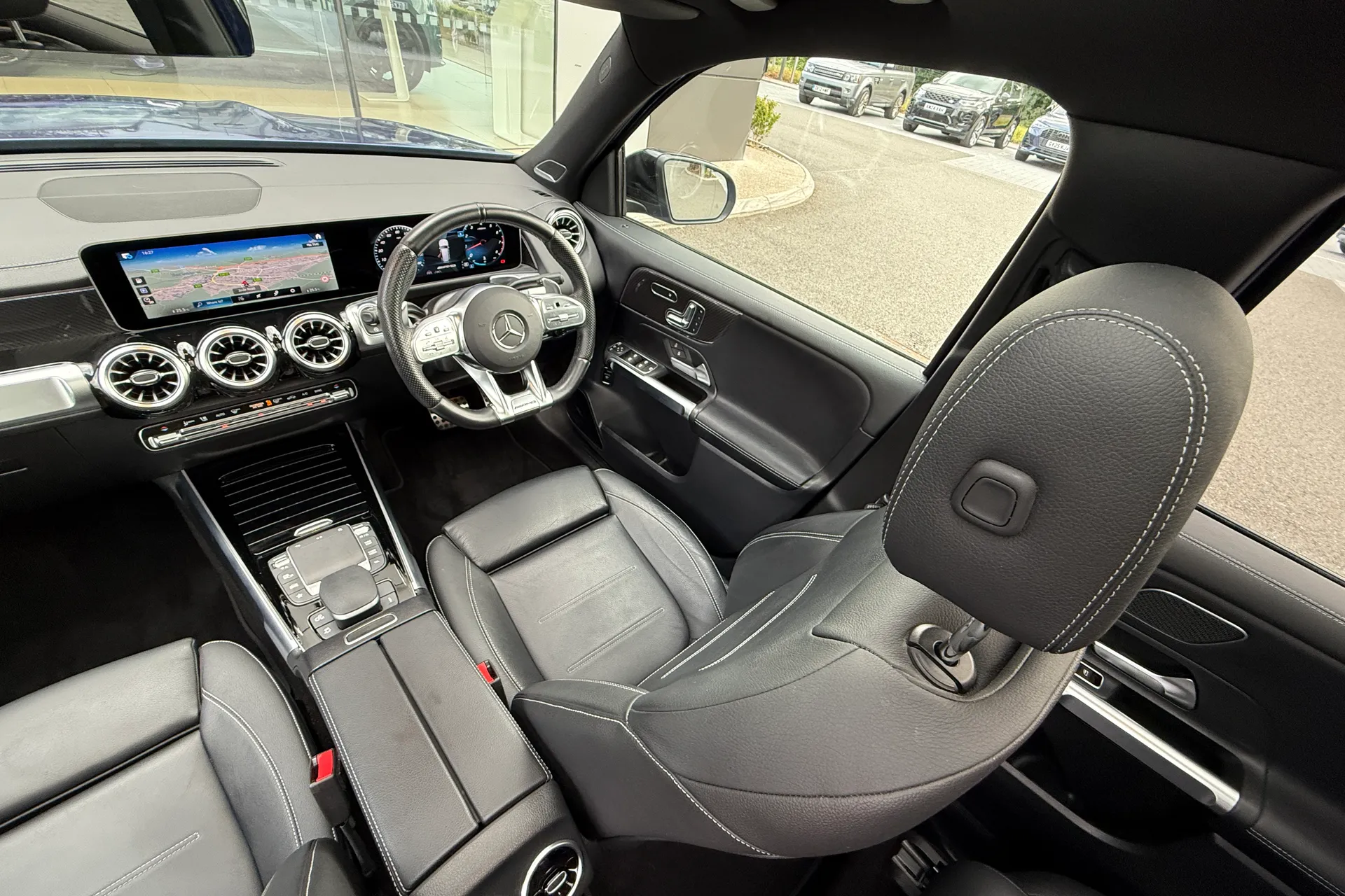 MERCEDES-BENZ GLB thumbnail image number 34