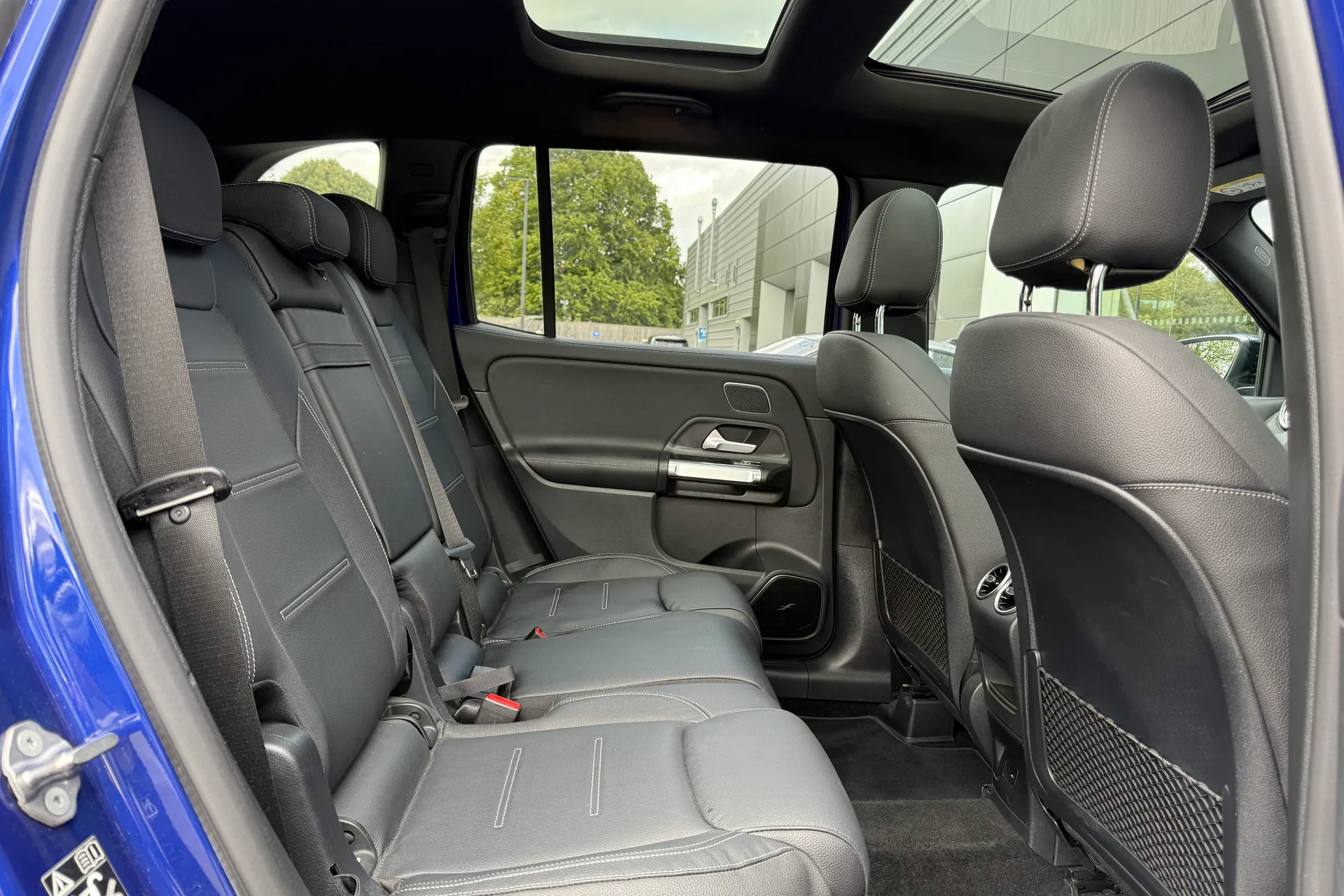 MERCEDES-BENZ GLB thumbnail image number 27