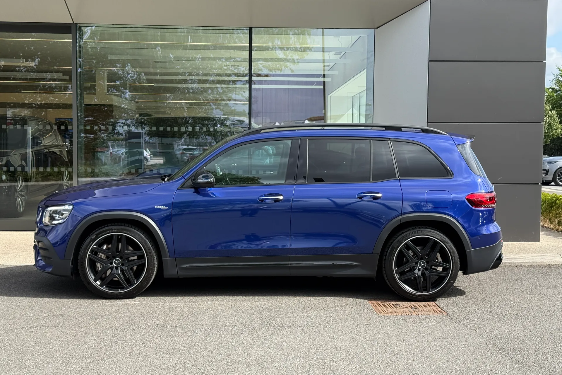 MERCEDES-BENZ GLB thumbnail image number 54