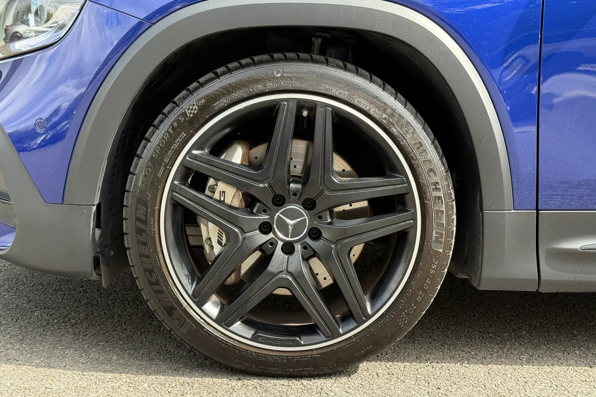 MERCEDES-BENZ GLB thumbnail image number 7