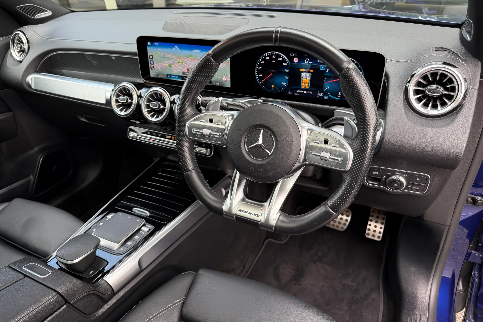 MERCEDES-BENZ GLB thumbnail image number 30