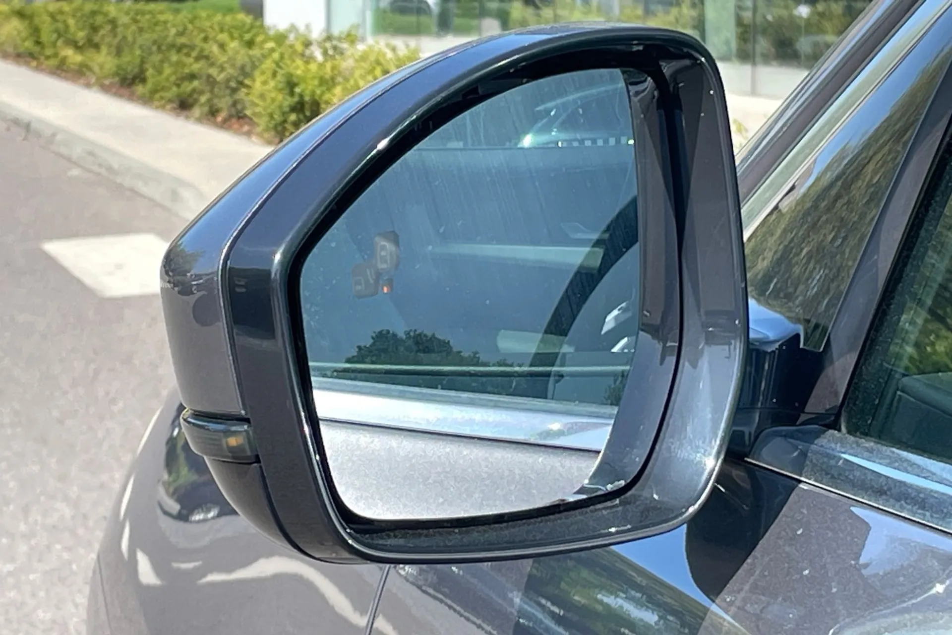 Jaguar F-PACE thumbnail image number 53