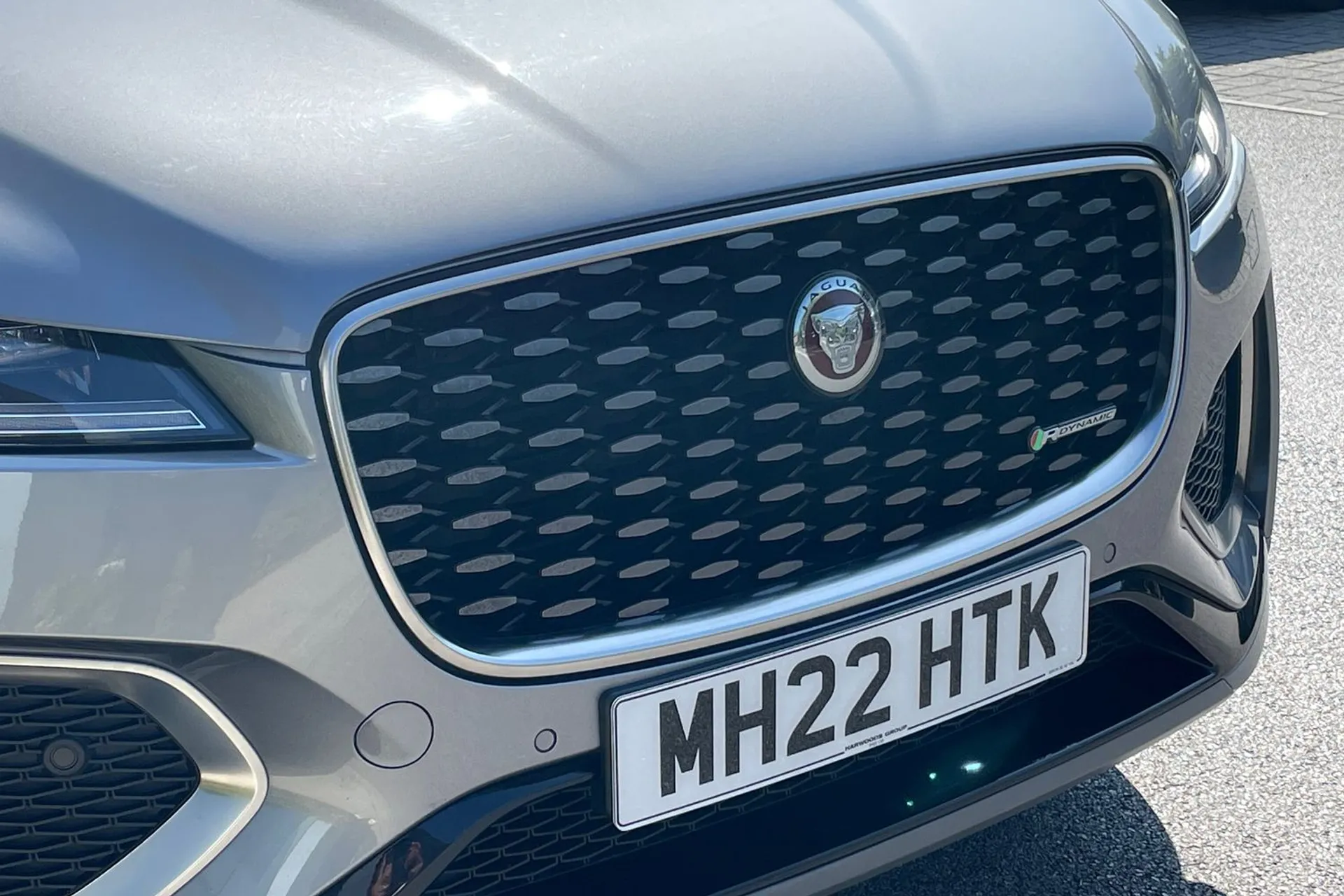 Jaguar F-PACE thumbnail image number 59