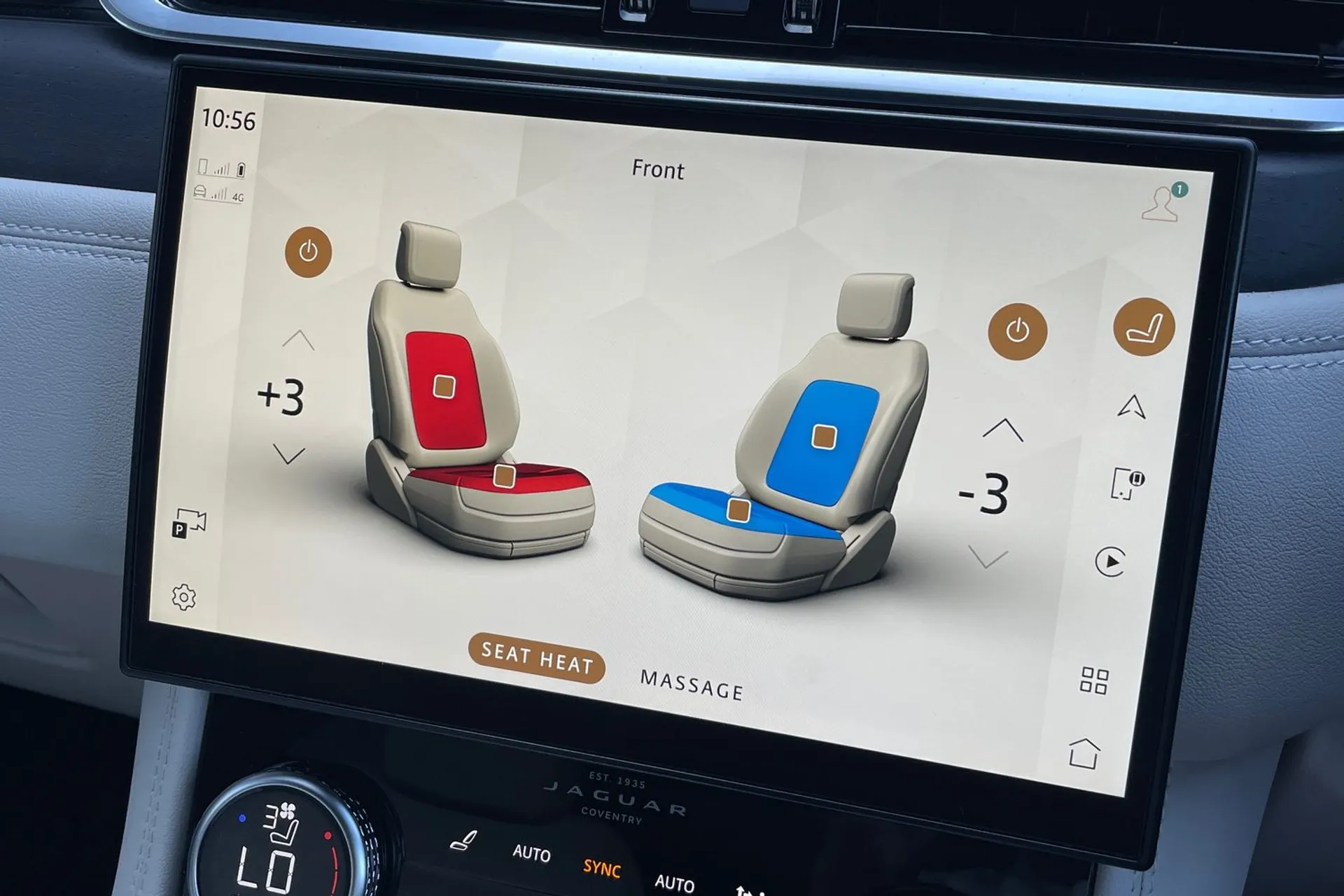 Jaguar F-PACE thumbnail image number 23