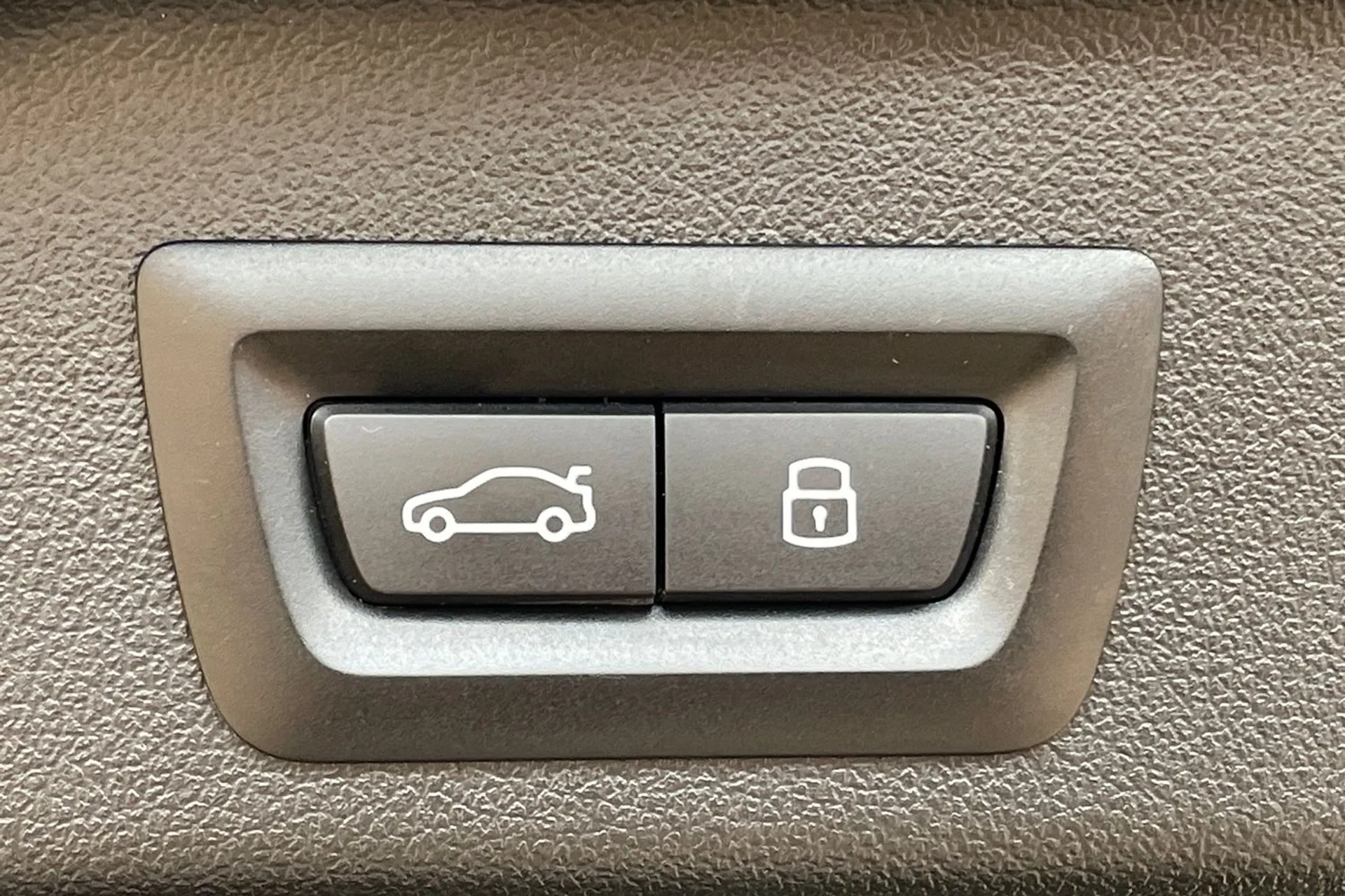 BMW X5 thumbnail image number 22